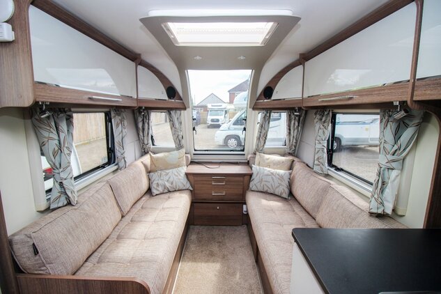 Bailey Unicorn Barcelona 2018 - Motorhomes & Caravans in Beverley