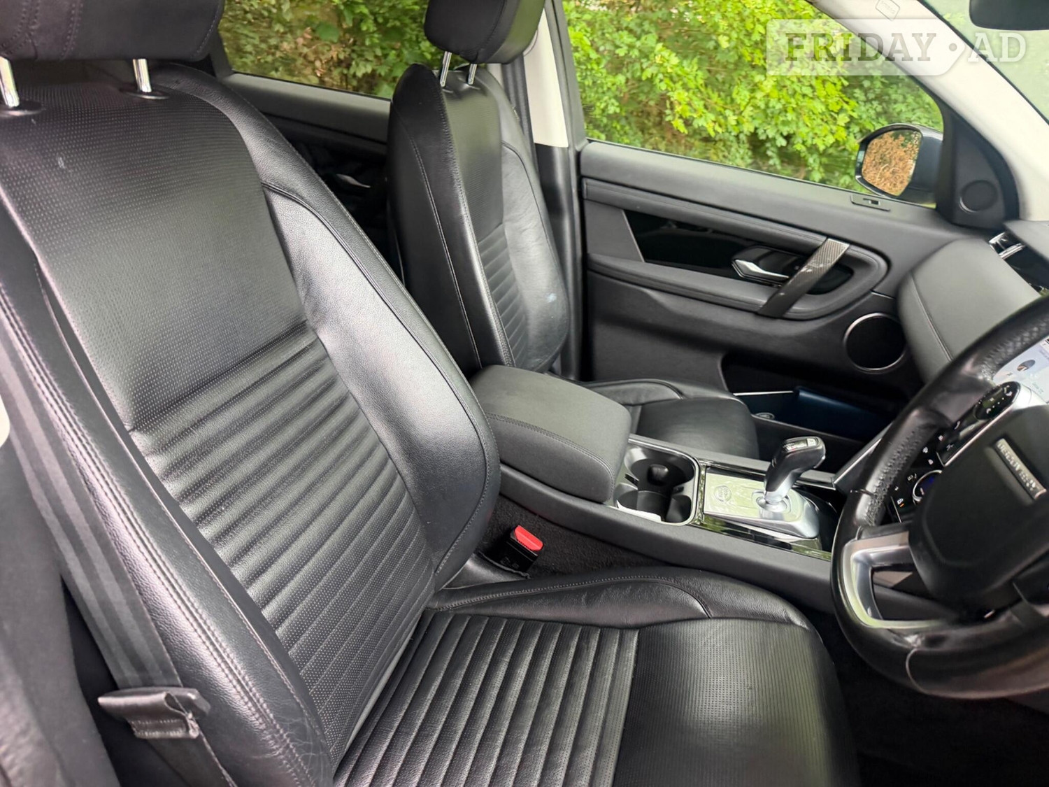 Land Rover Discovery Sport 2020 - Cars
