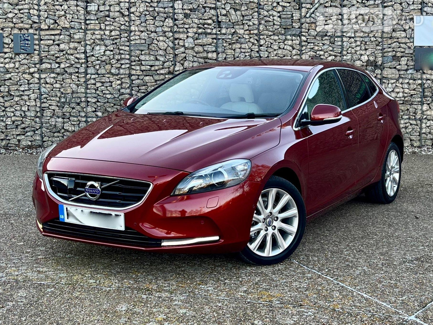[ berth ]Volvo V40