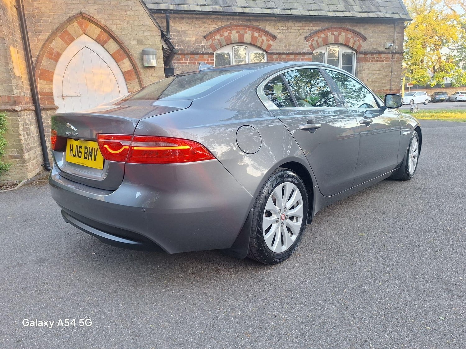 [ berth ]Jaguar XE