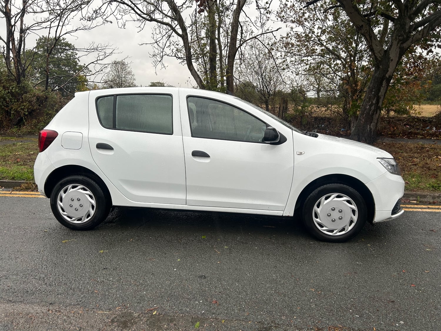 [ berth ]Dacia Sandero