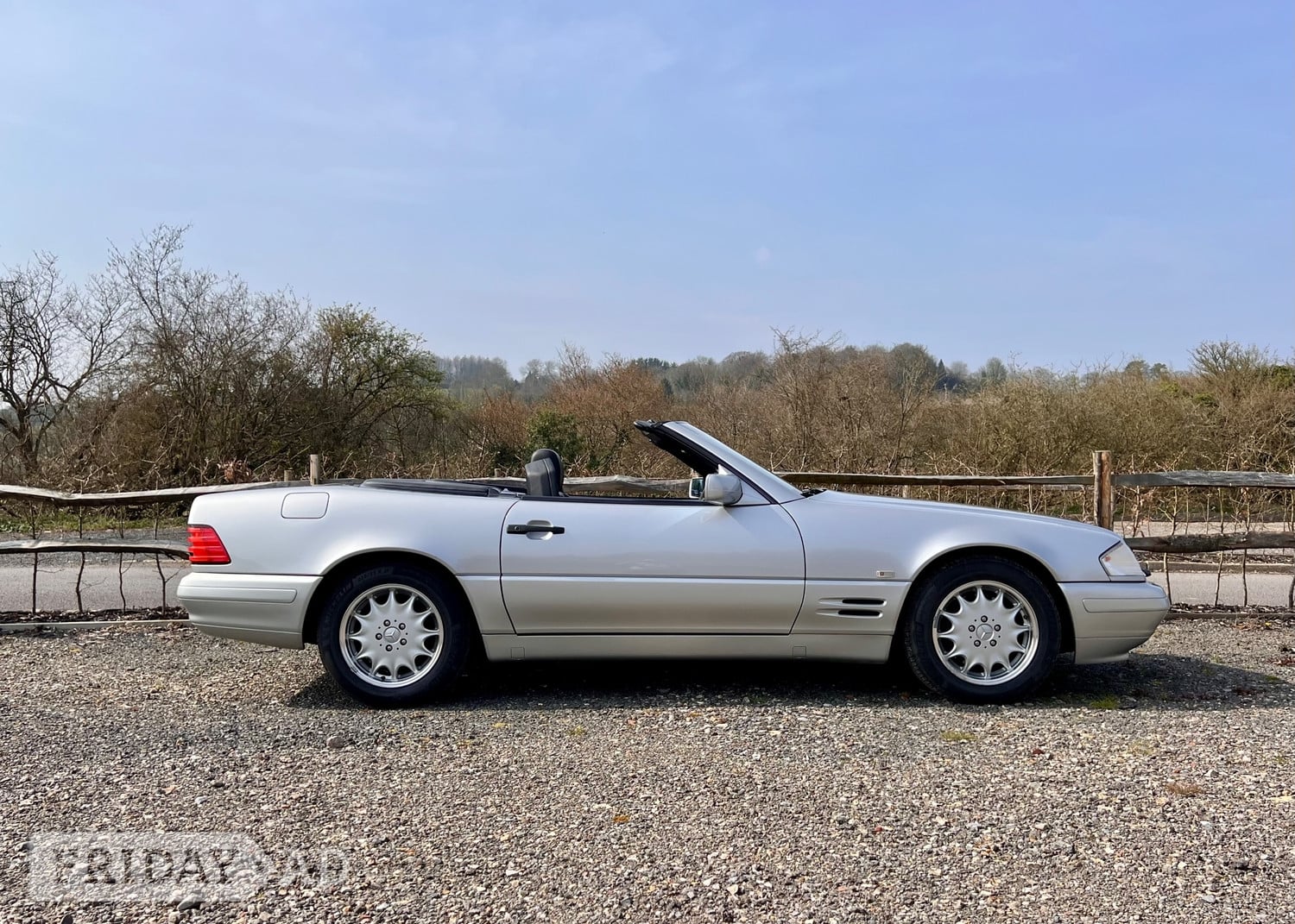 [ berth ]Mercedes-Benz SL