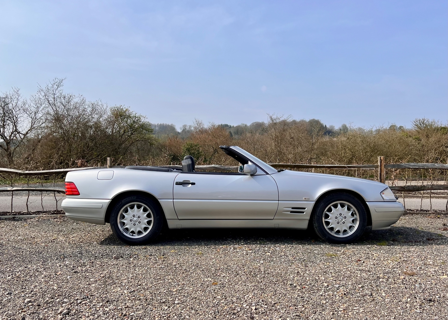 [ berth ]Mercedes-Benz SL