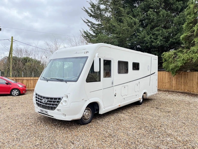[2 berth ]Le-Voyageur LVX 855