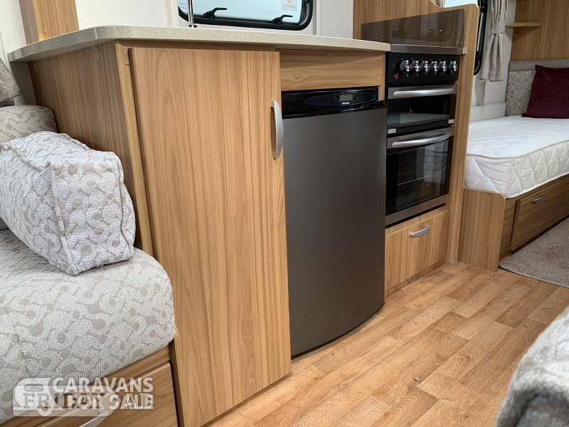 Lunar Clubman SE 2012 - Motorhomes & Caravans in Henfield