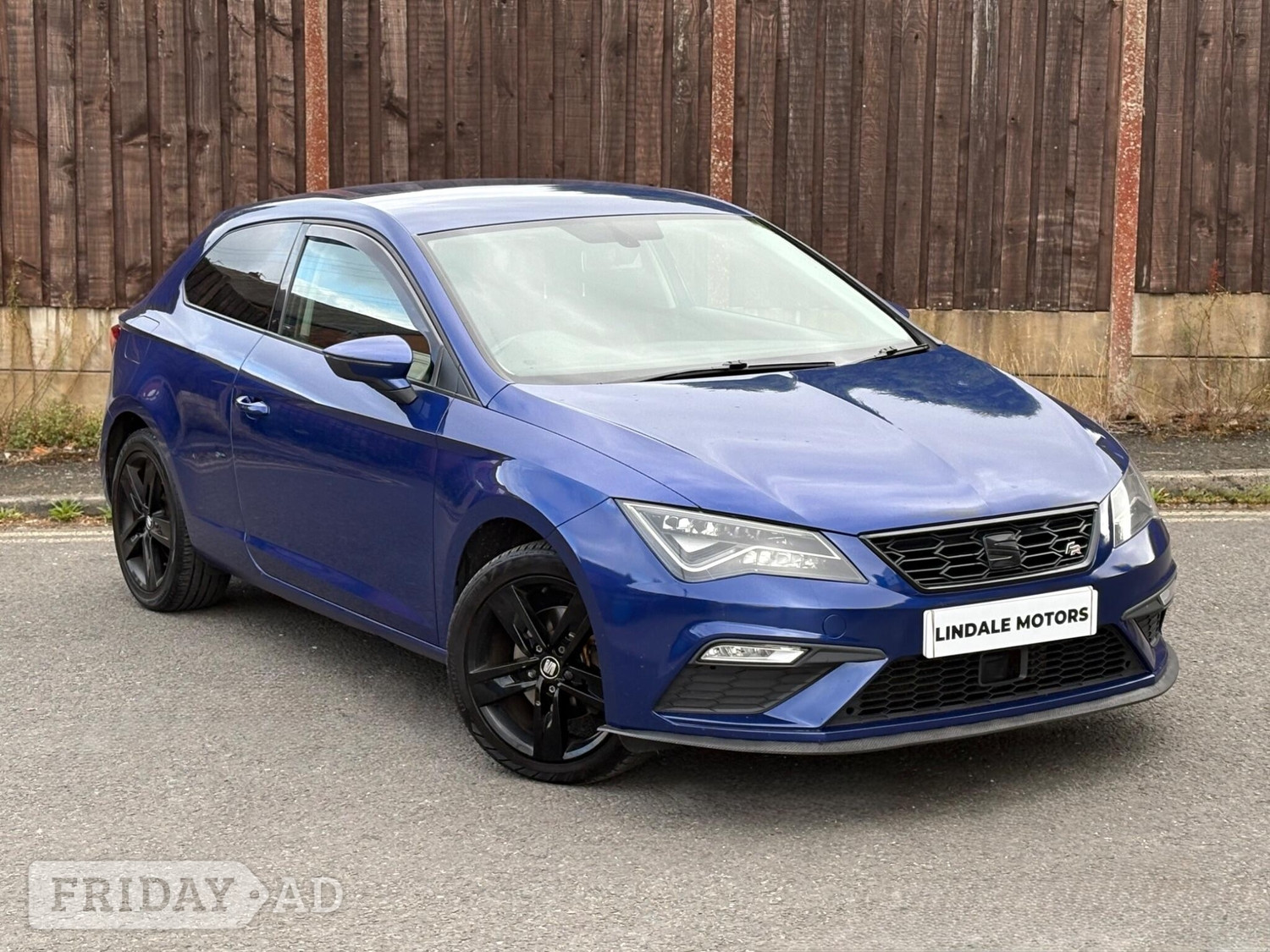 SEAT Leon 2017 in Oldham
