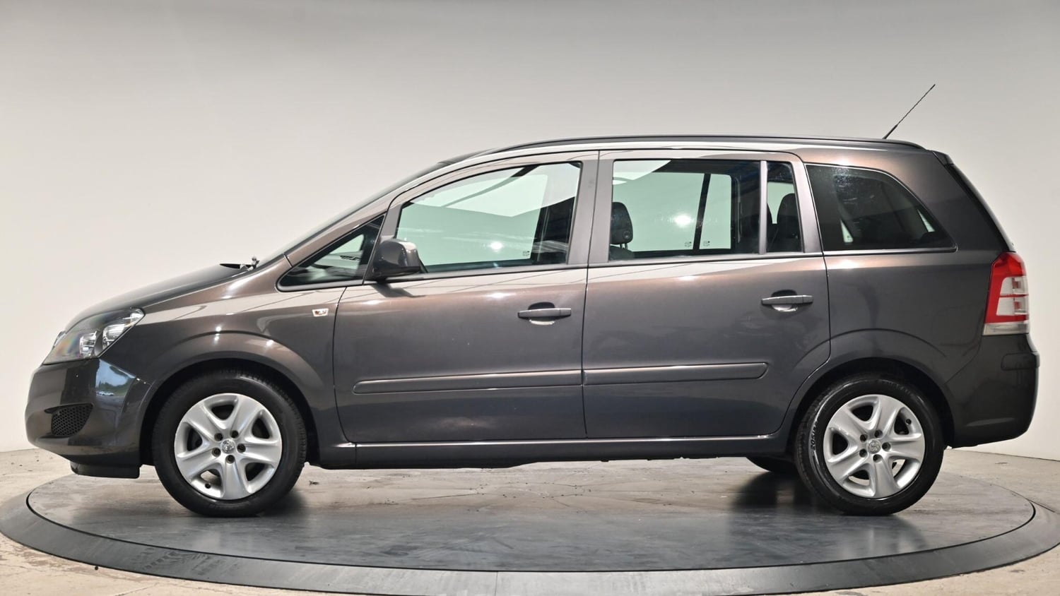 [ berth ]Vauxhall Zafira