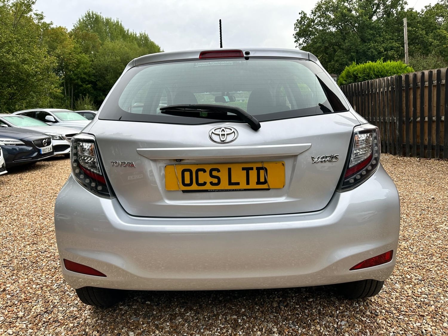 Toyota Yaris 2014 - Cars