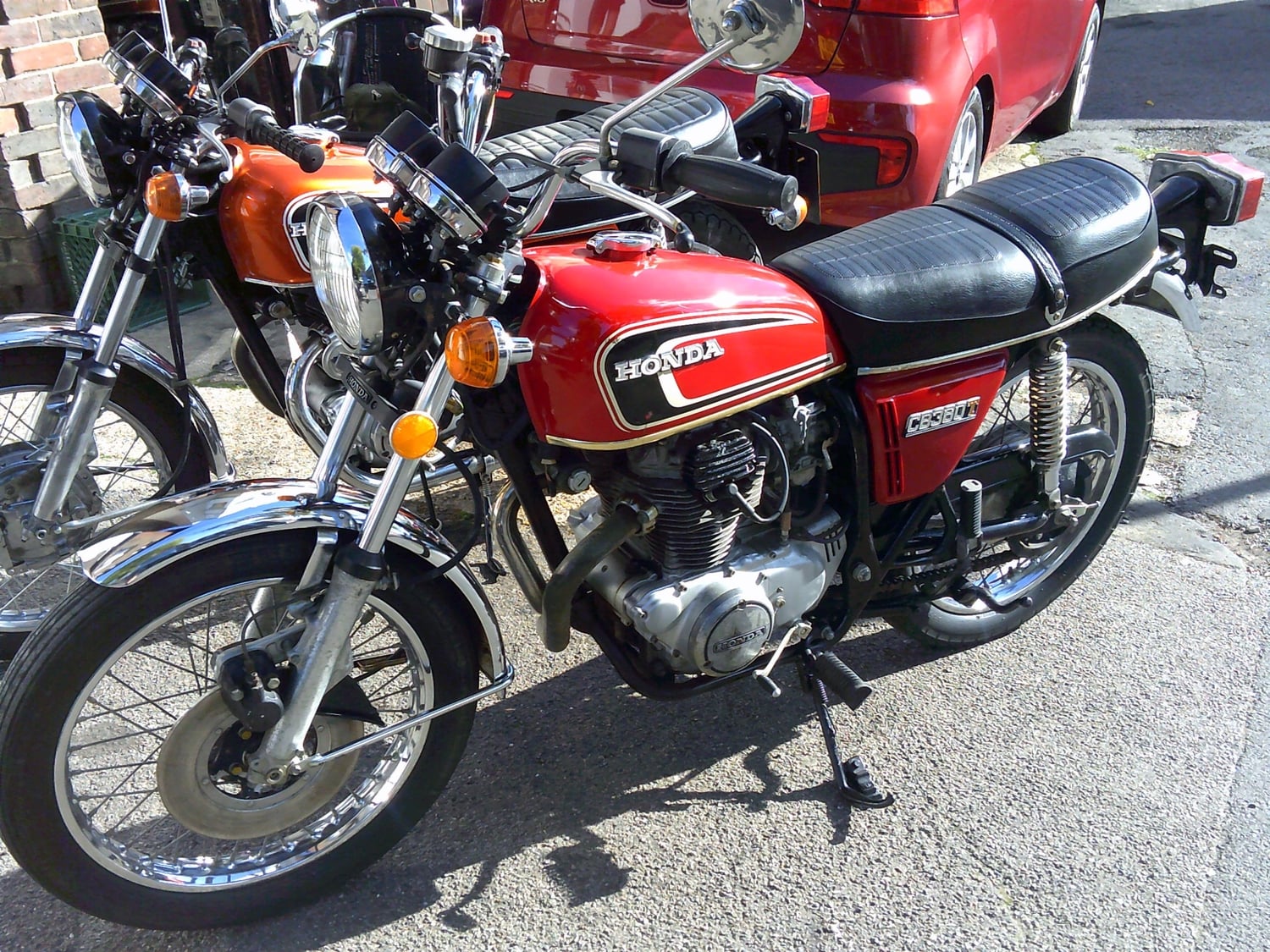 Honda CB 1974 - Motorbikes, Scooters & Quads in Brighton