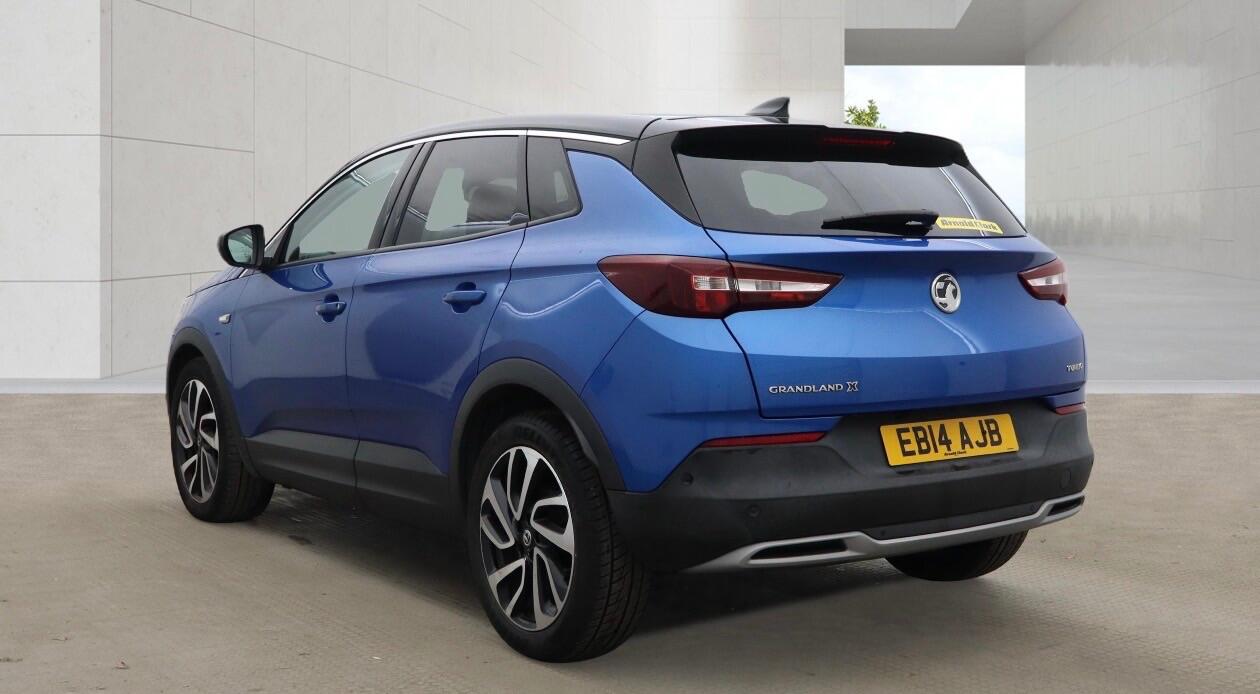 [ berth ]Vauxhall Grandland X