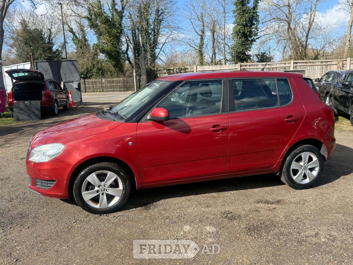 Skoda Fabia 2015 - Cars