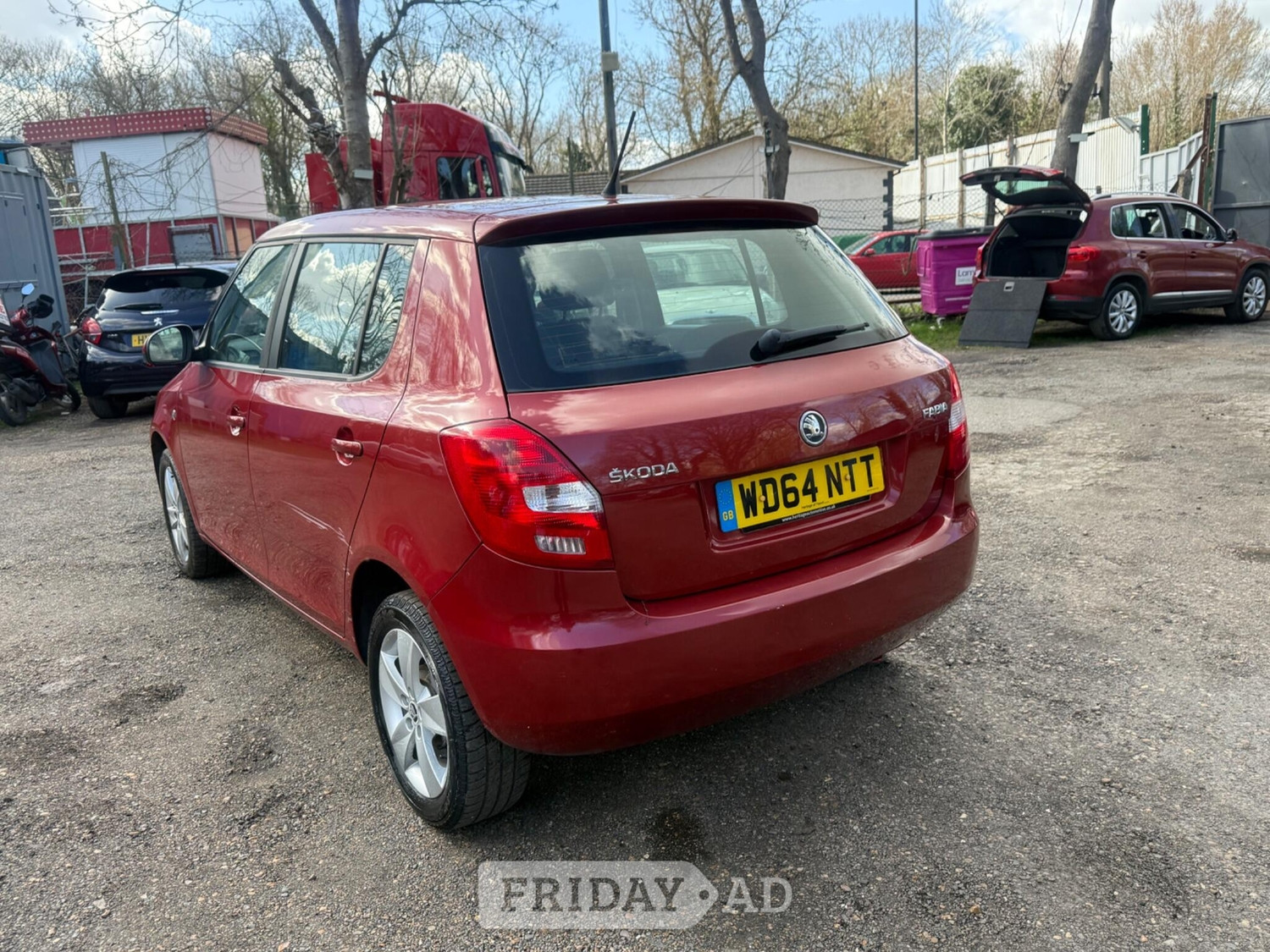 Skoda Fabia 2015 - Cars in Staines