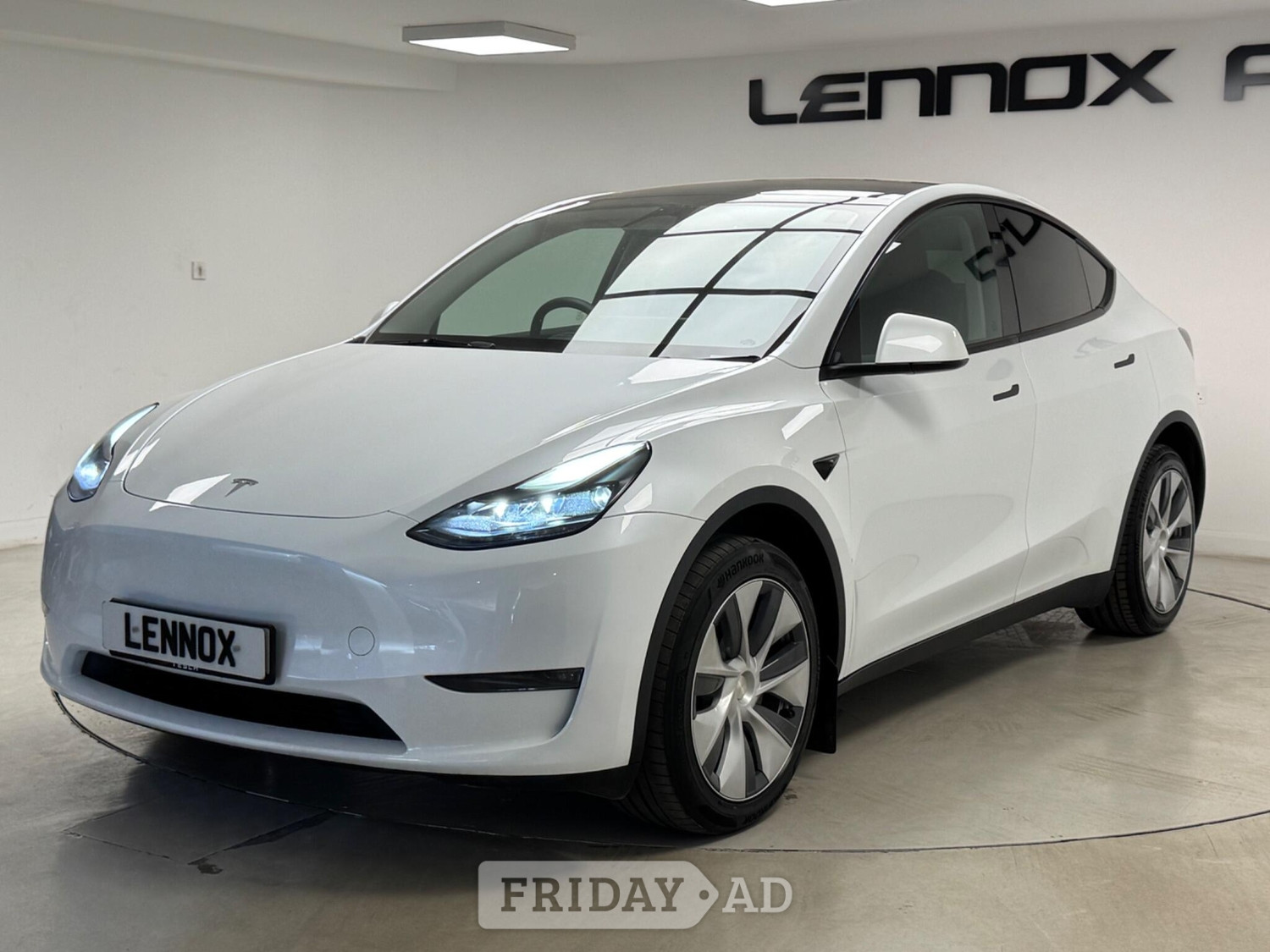 [ berth ]Tesla Model Y