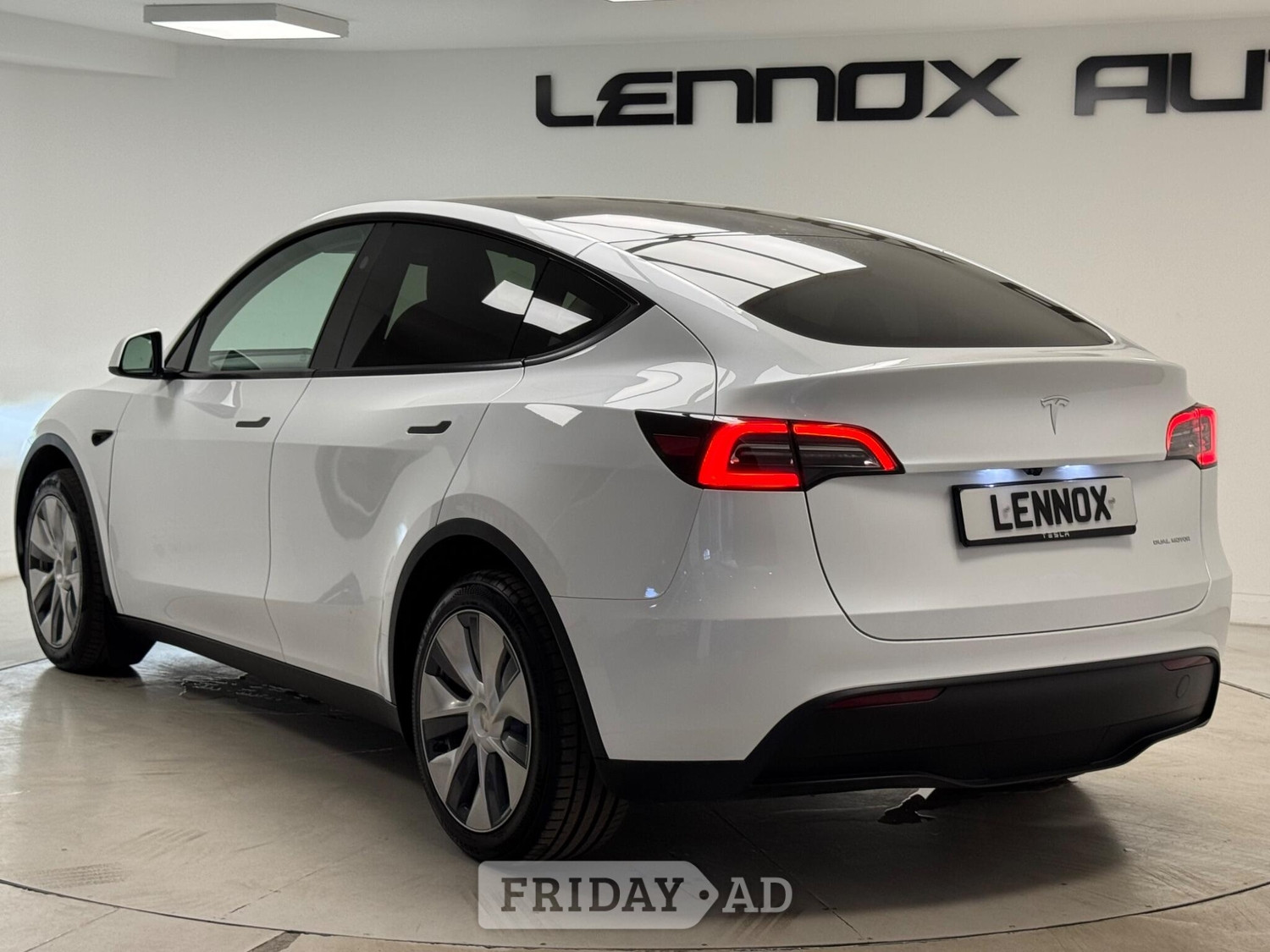 Tesla Model Y 2024 - Cars in Brent