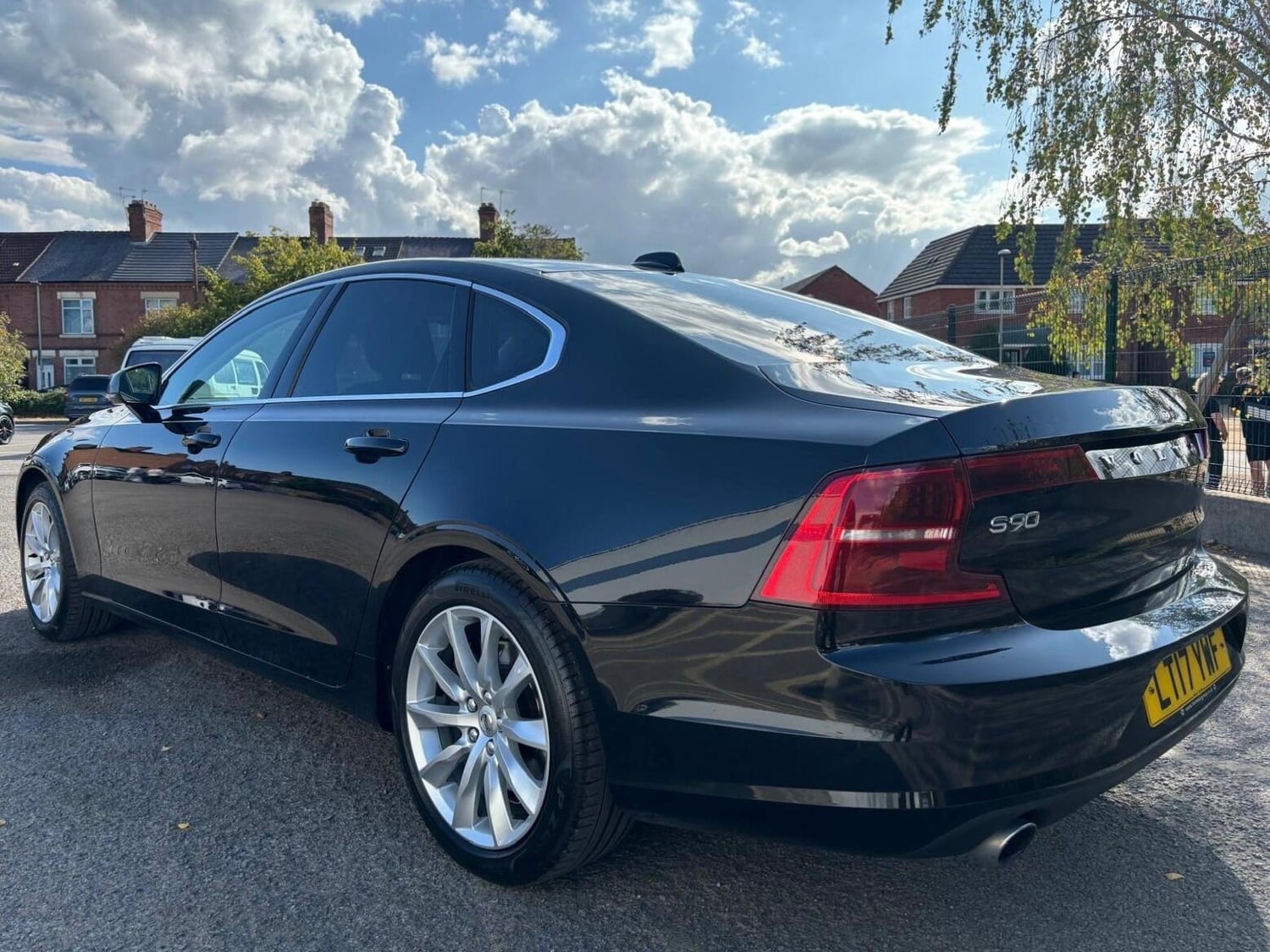 Volvo S90 2017 - Cars in Leicester