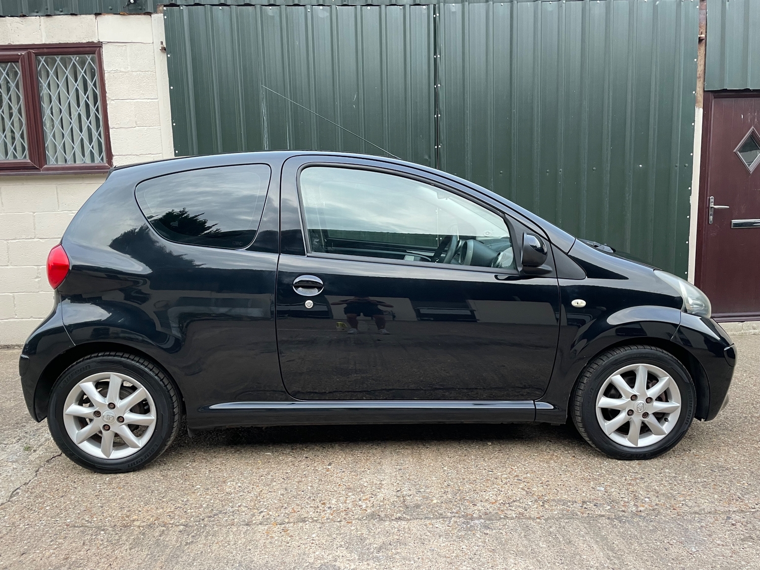 [ berth ]Toyota Aygo