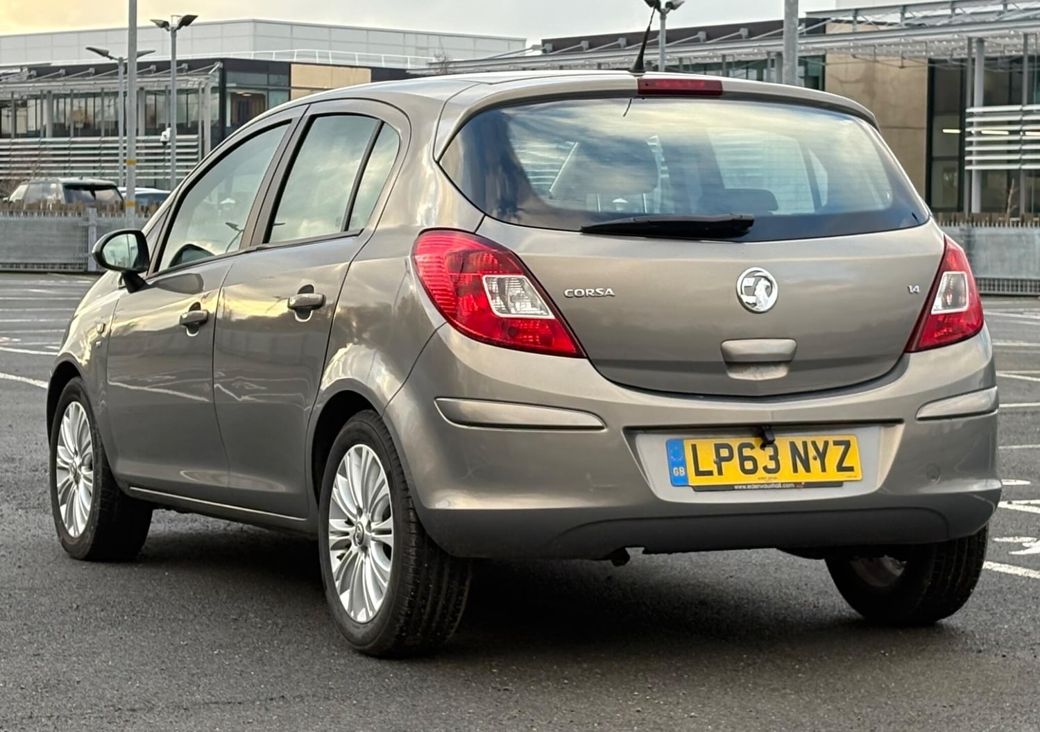 Vauxhall Corsa 2014 - Cars in Uxbridge