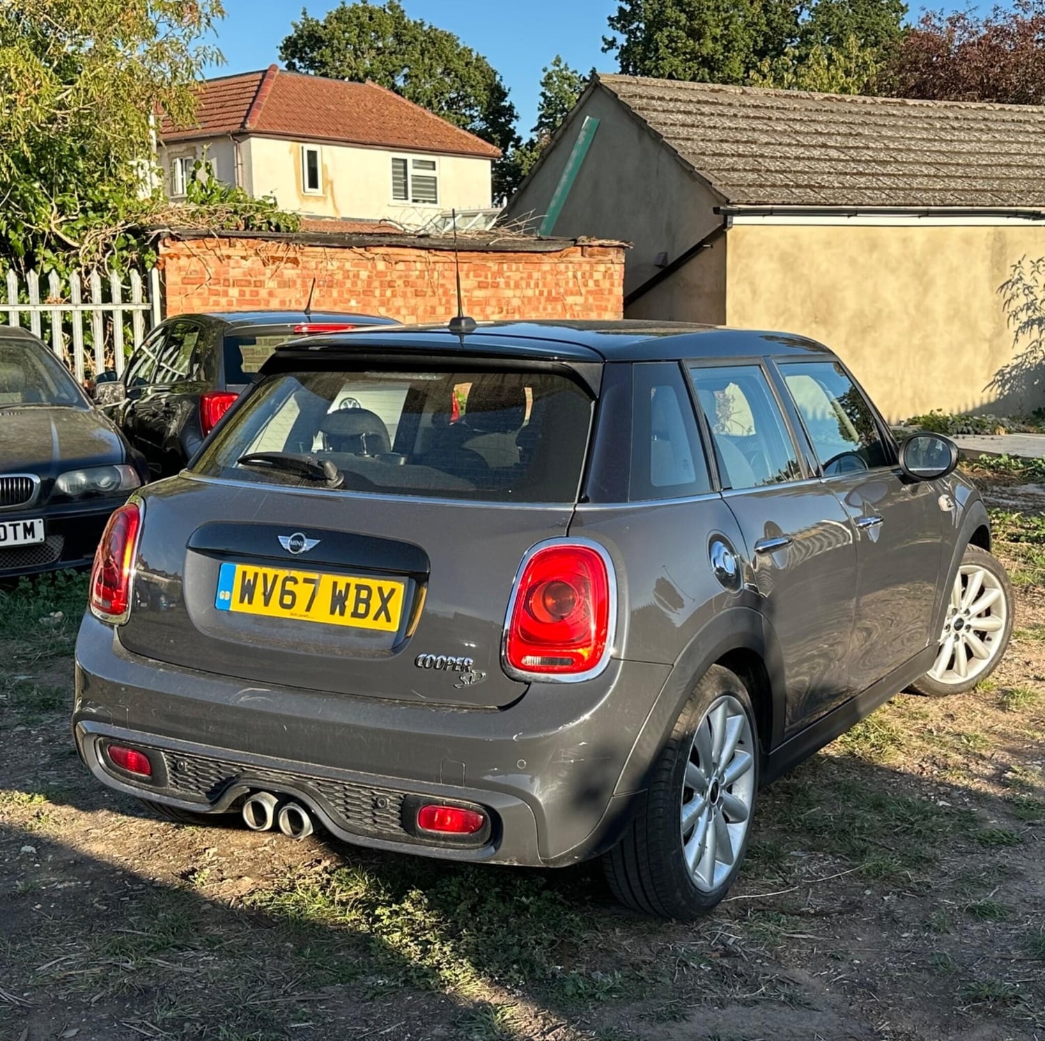 [ berth ]Mini Hatch