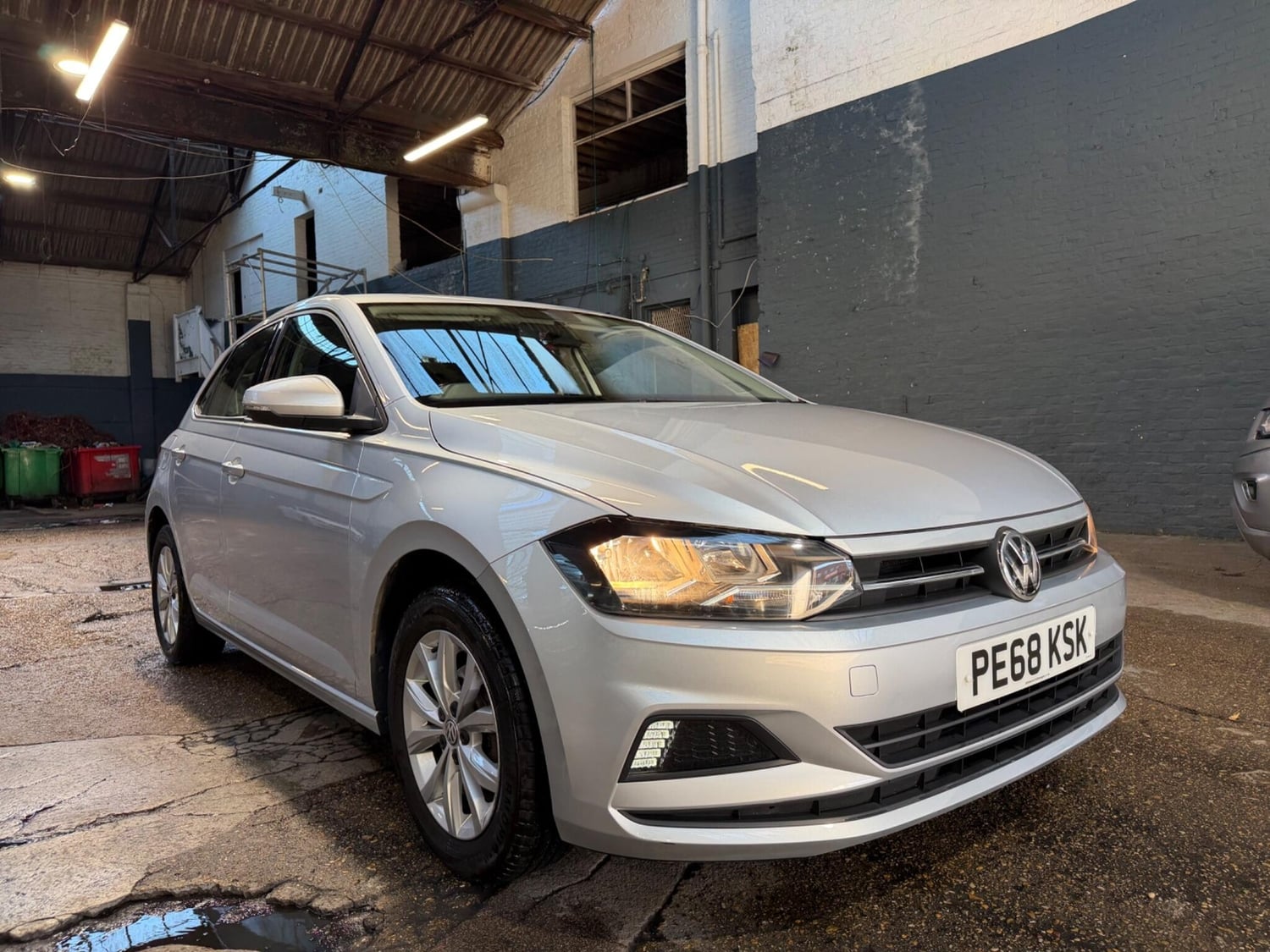 Volkswagen Polo 2018 - Cars