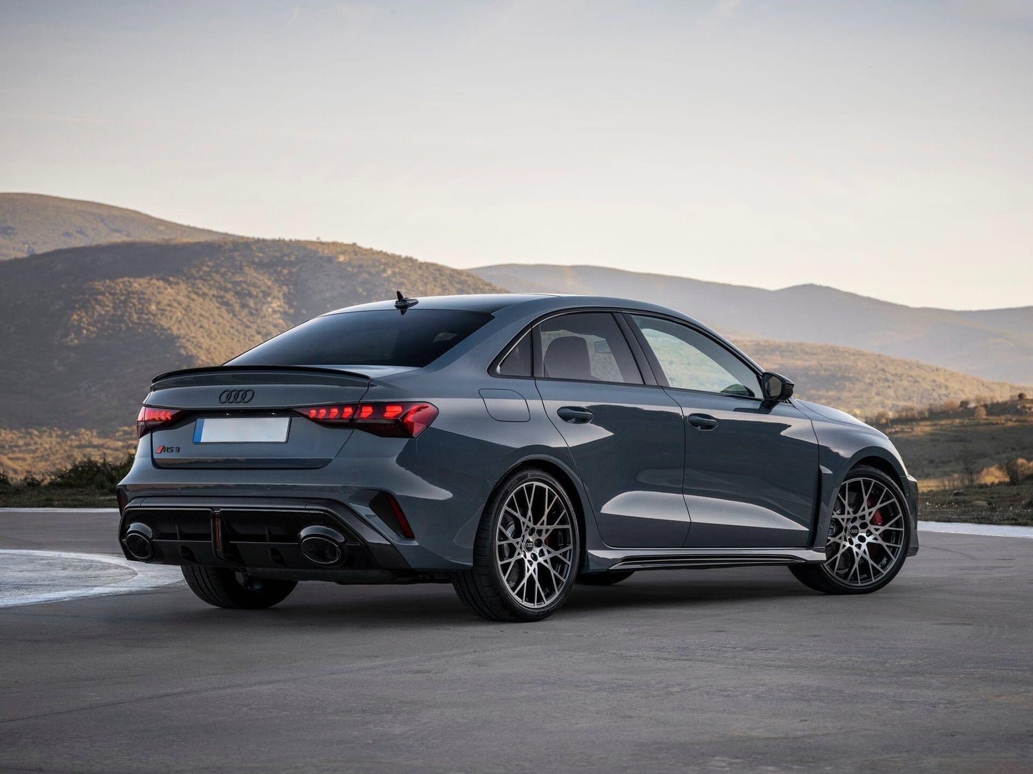 [ berth ]Audi RS3