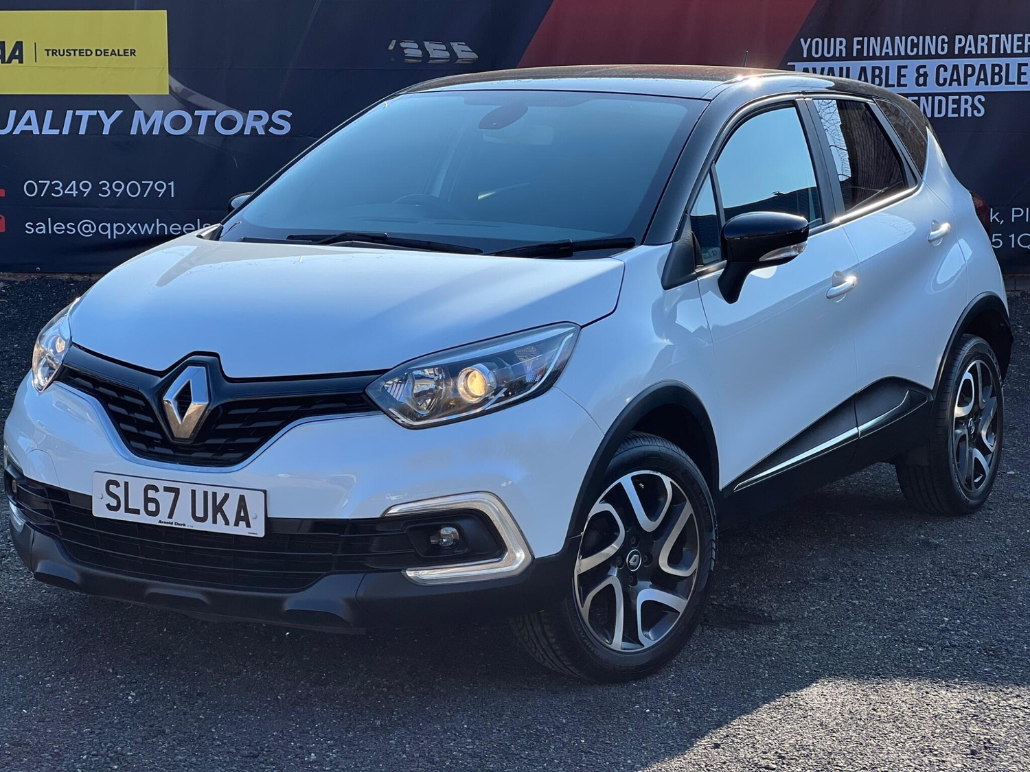 [ berth ]Renault Captur
