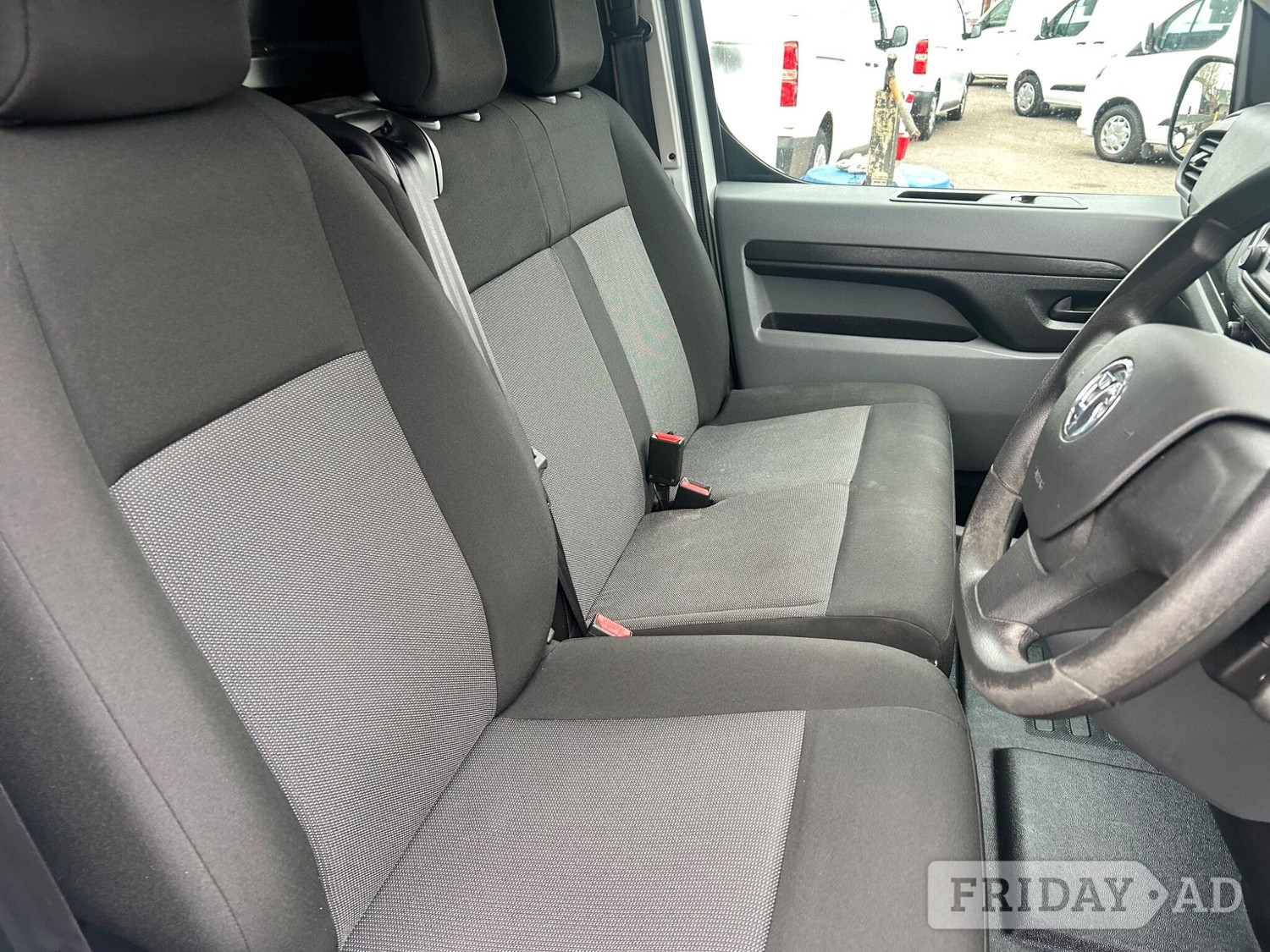 Vauxhall Vivaro 2022 - Vans & Commercial Vehicles