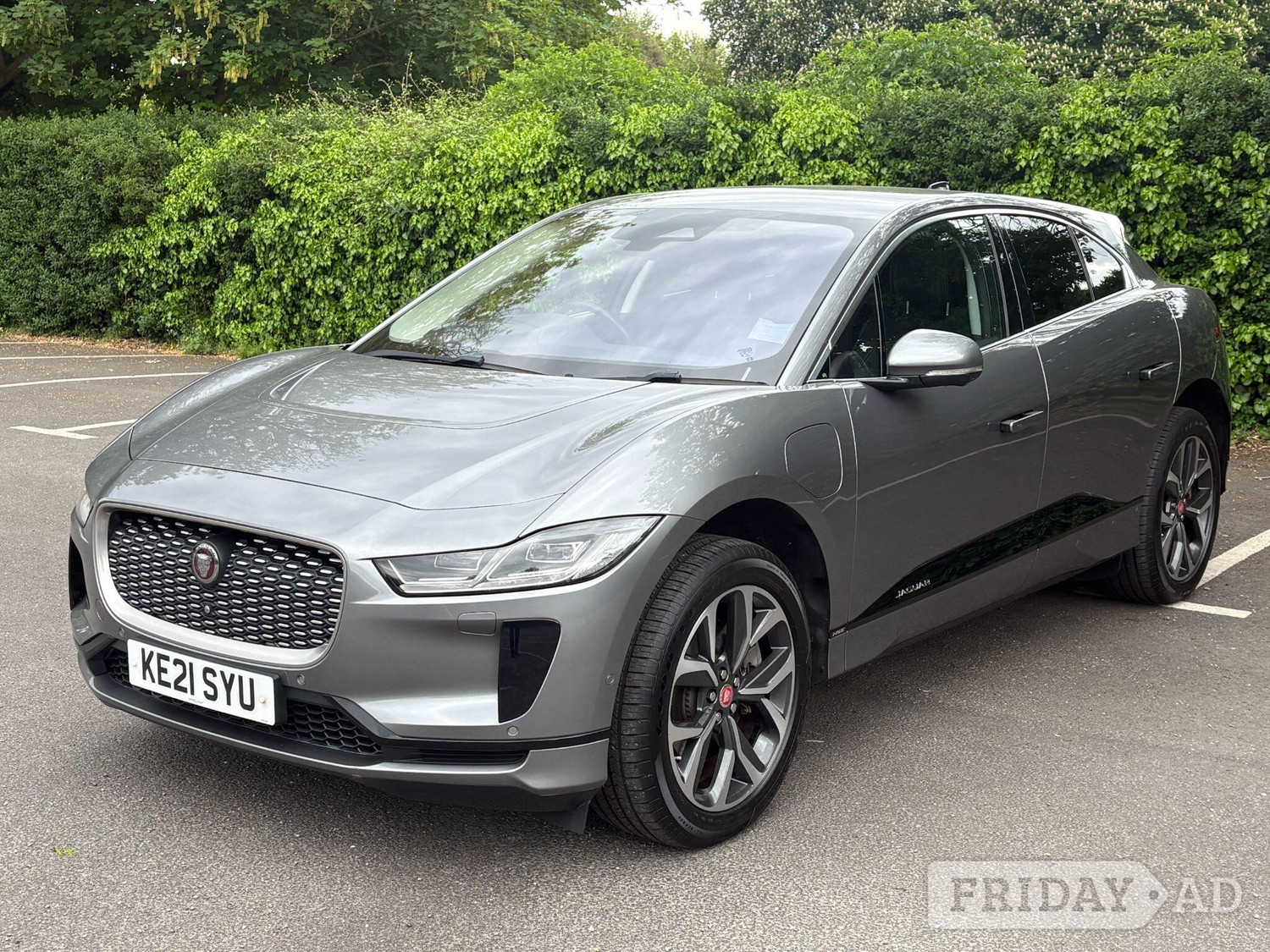[ berth ]Jaguar I-Pace