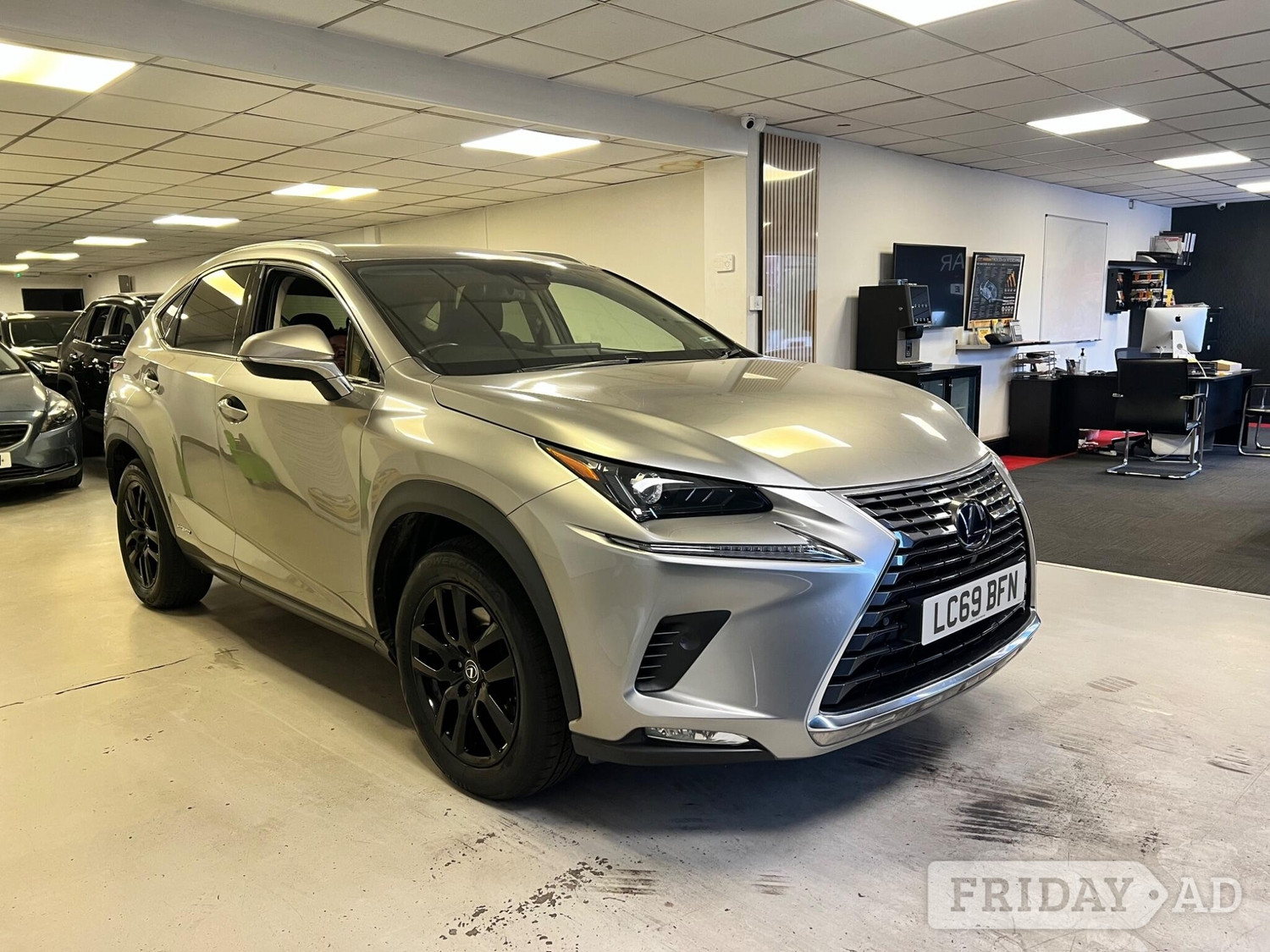 [ berth ]Lexus NX