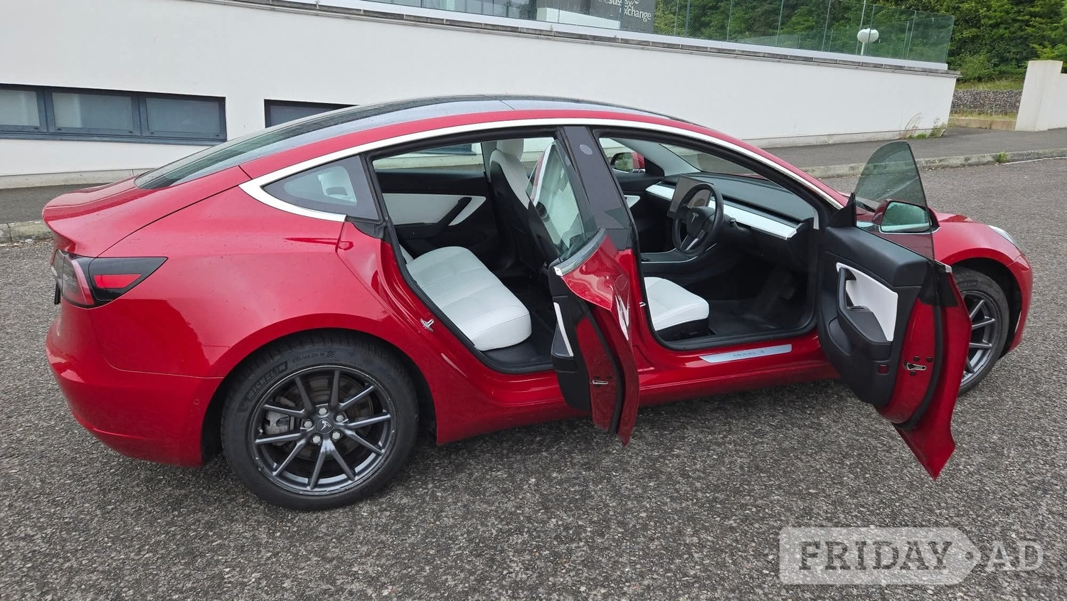 Tesla Model 3 2019 - Cars