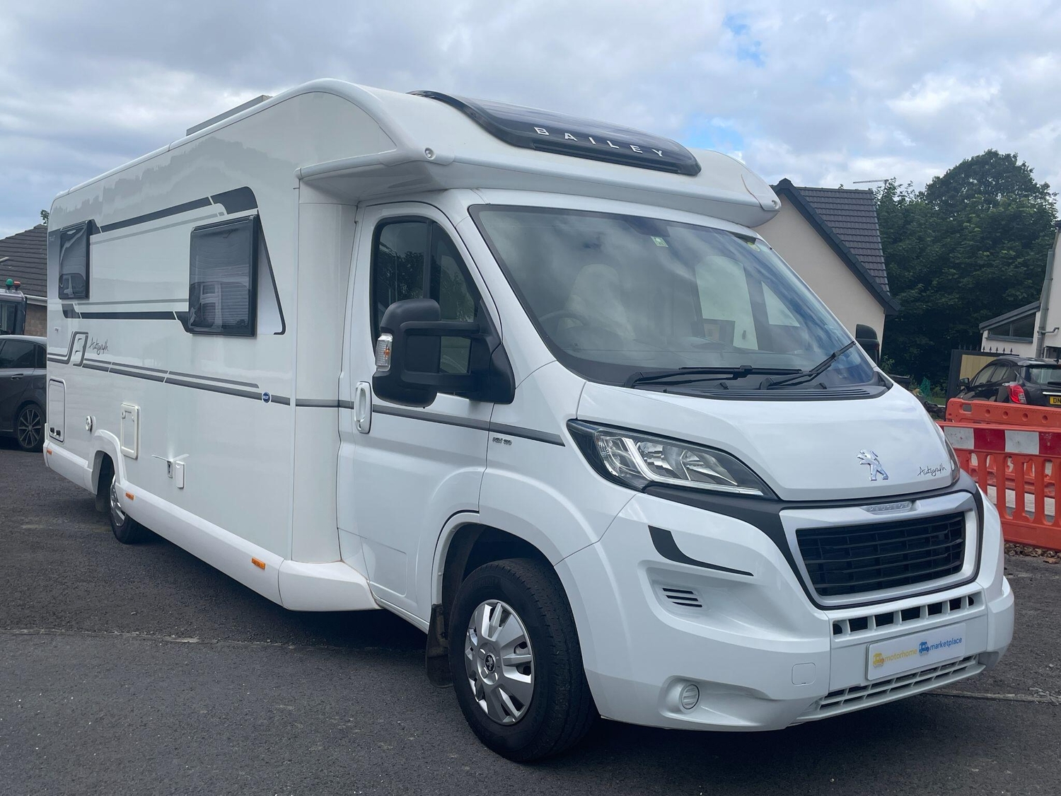 [4 berth ]Bailey Autograph 79-4 T