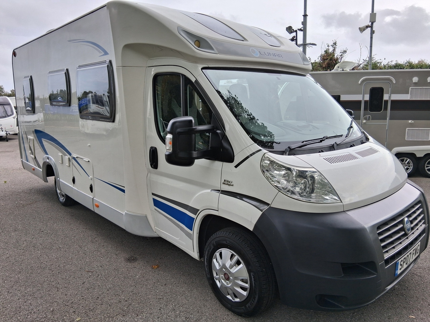 Lunar Champ H601 2007 - Motorhomes & Caravans in Wimborne