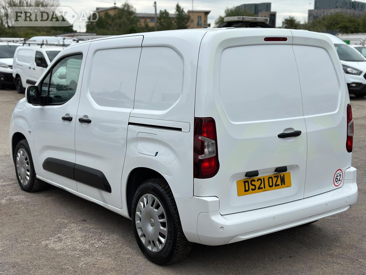 Vauxhall Combo 2021 - Vans & Commercial Vehicles