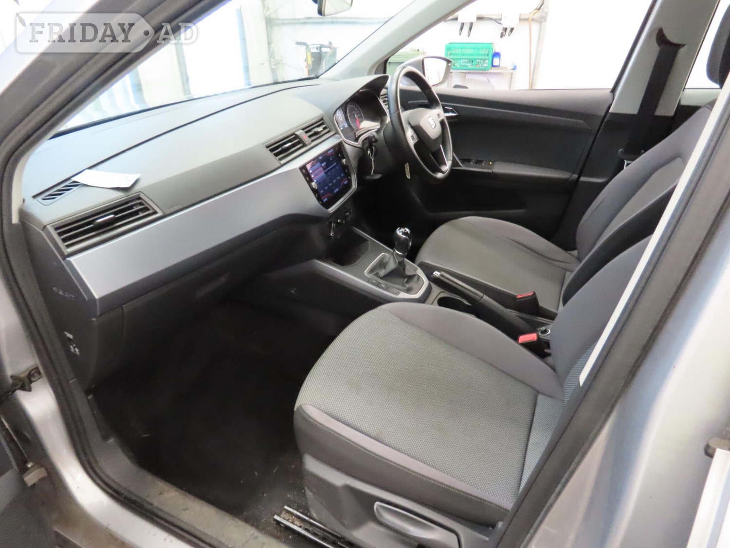 [ berth ]SEAT Arona
