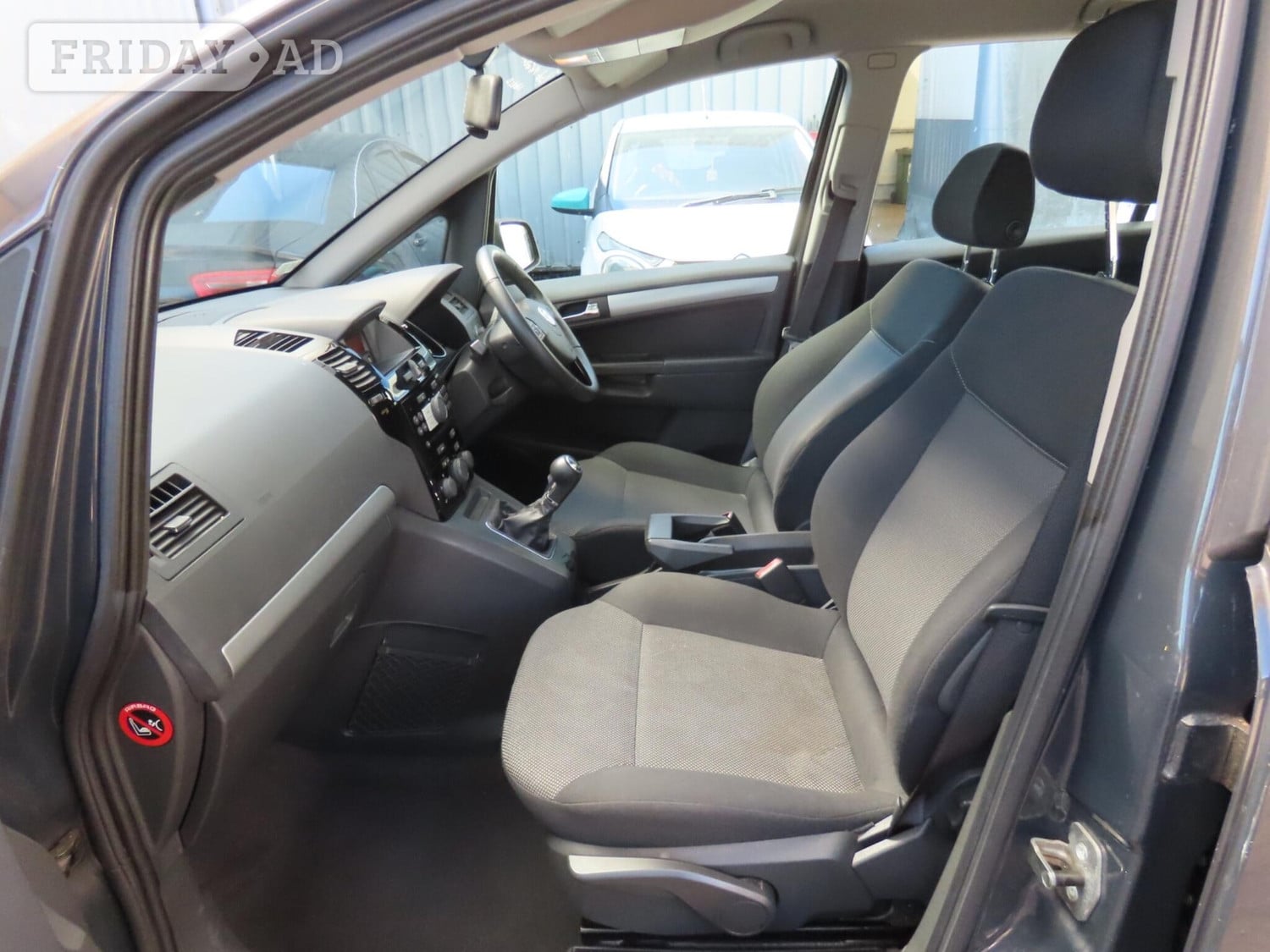 [ berth ]Vauxhall Zafira