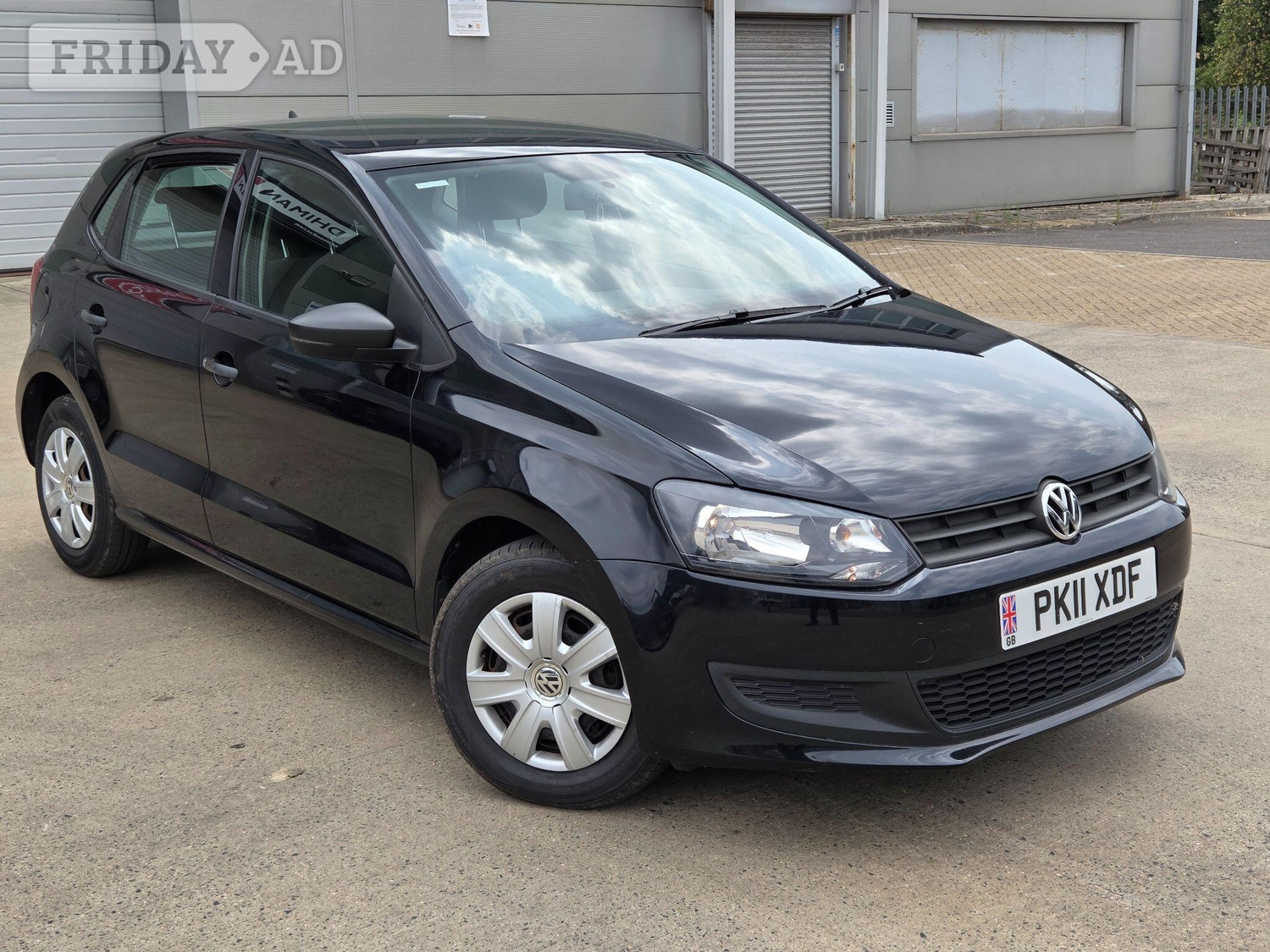 Volkswagen Polo 2011 in Slough