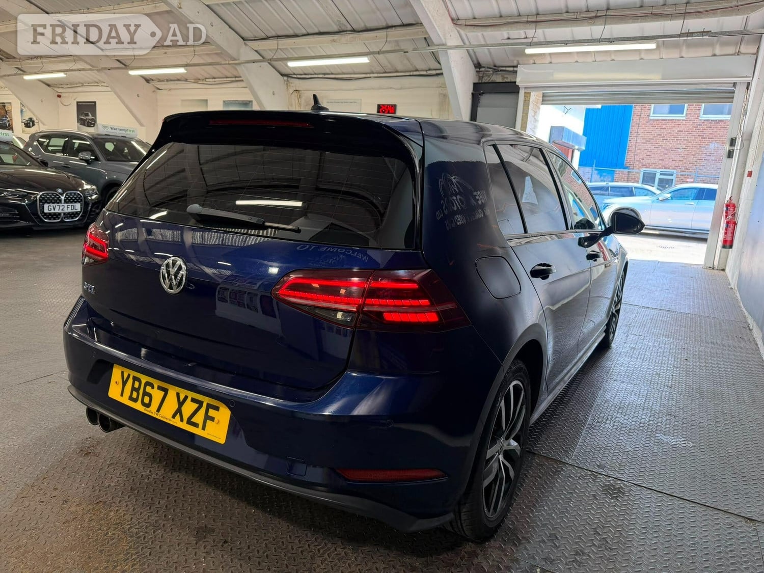 Volkswagen Golf 2017 - Cars
