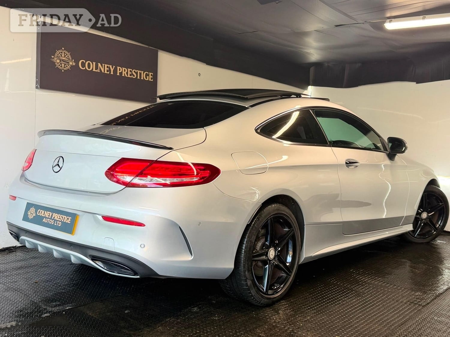 [ berth ]Mercedes-Benz C Class