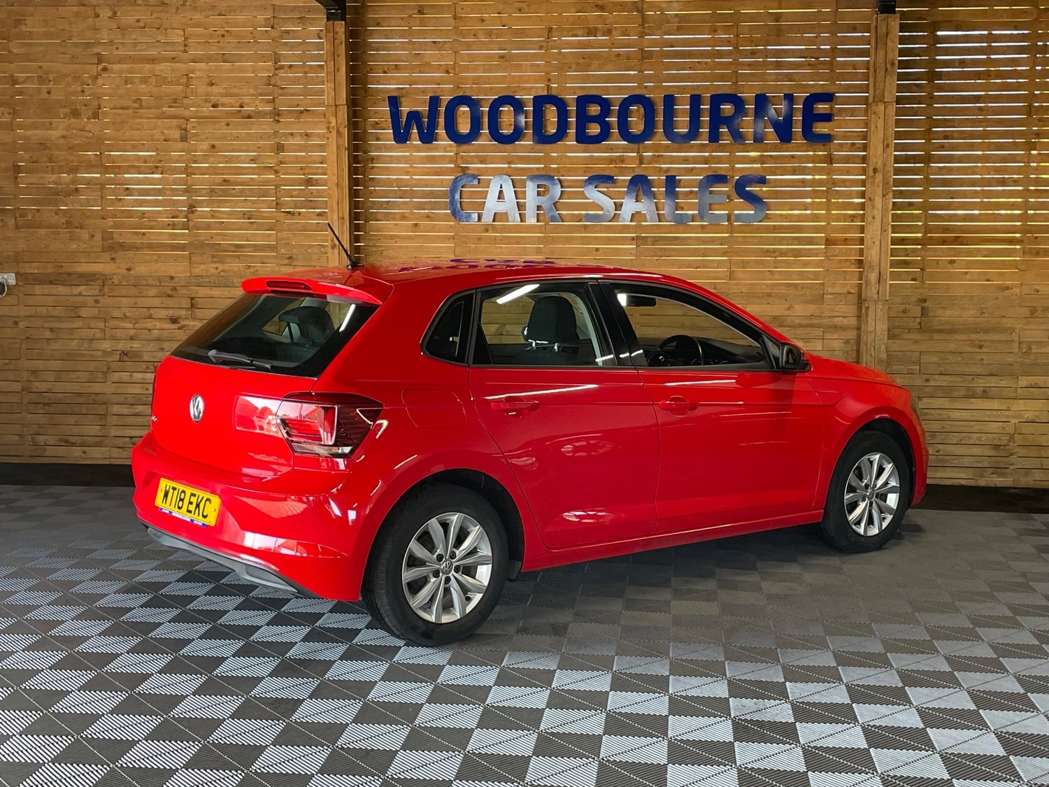 Volkswagen Polo 2018 - Cars in Brighton