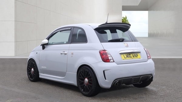 [ berth ]Abarth 595