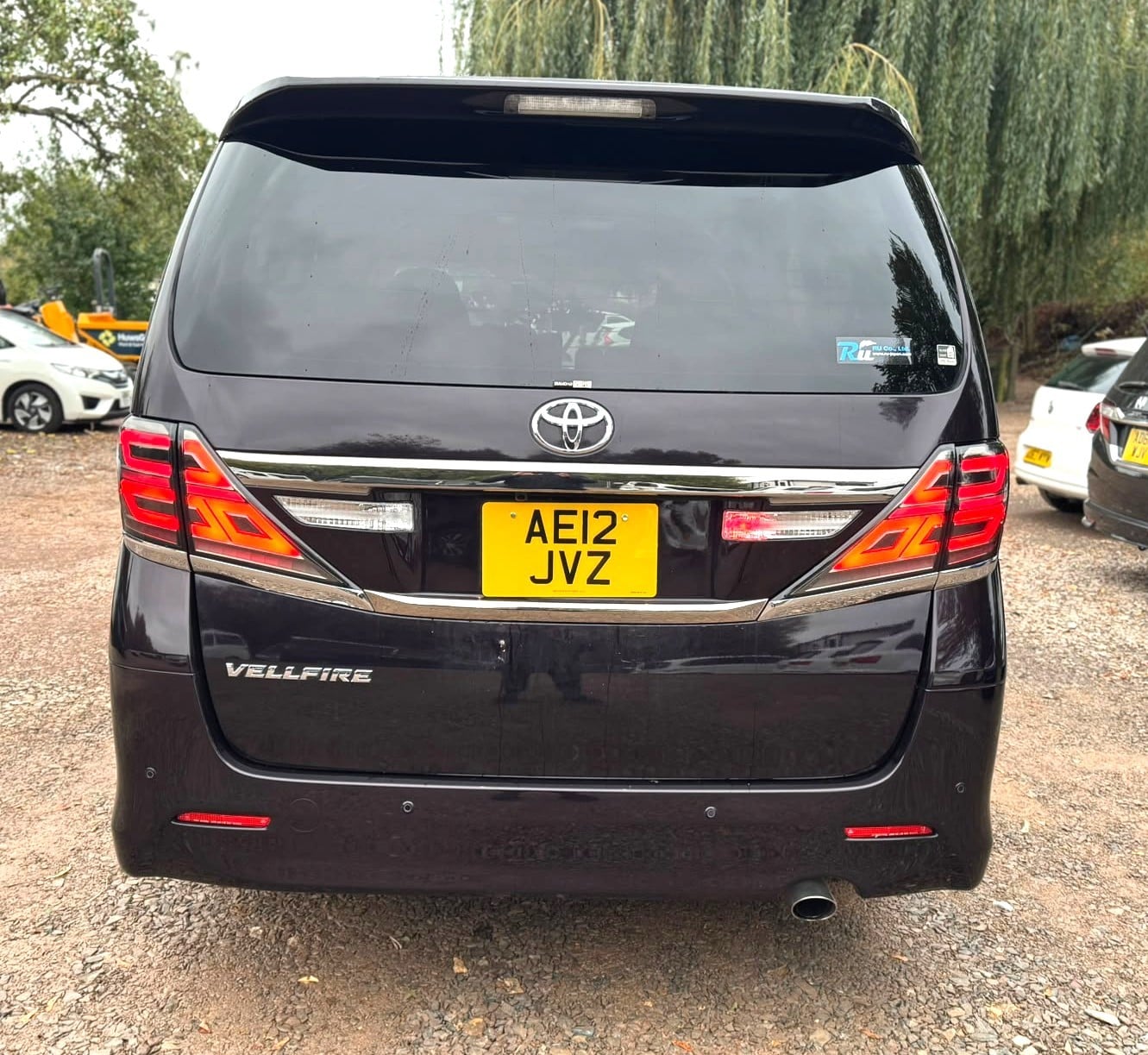 Toyota Vellfire 2012 - Cars