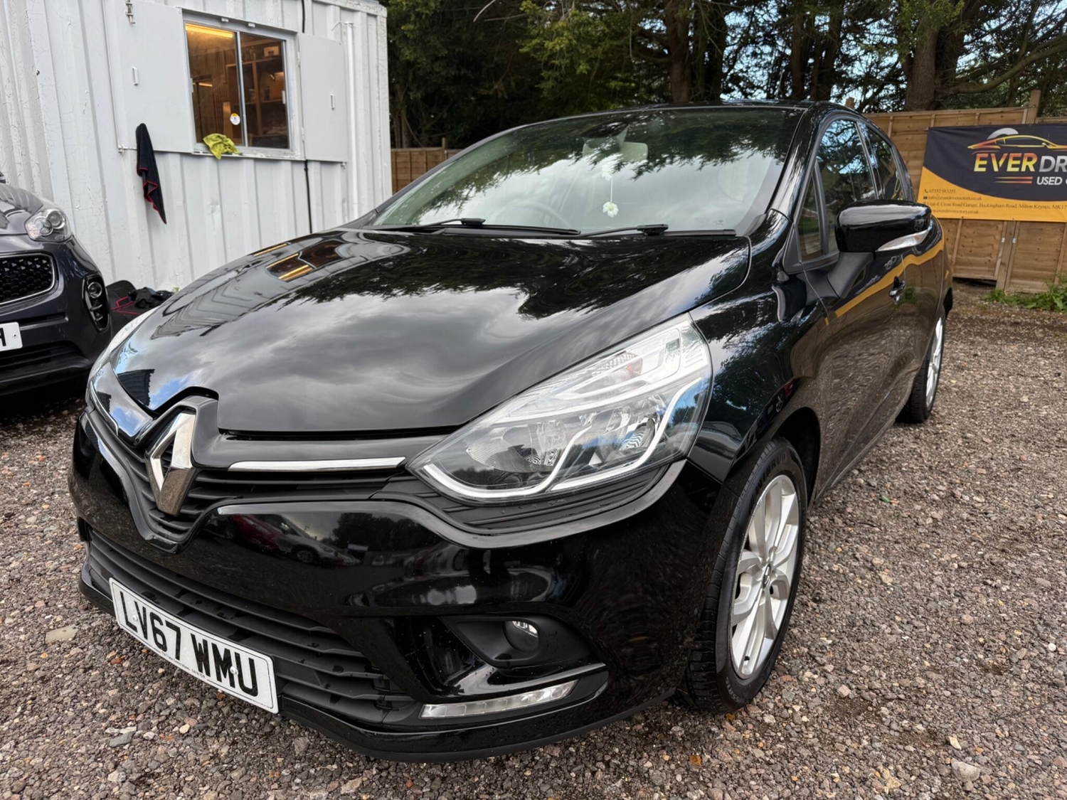 Renault Clio 2017 - Cars