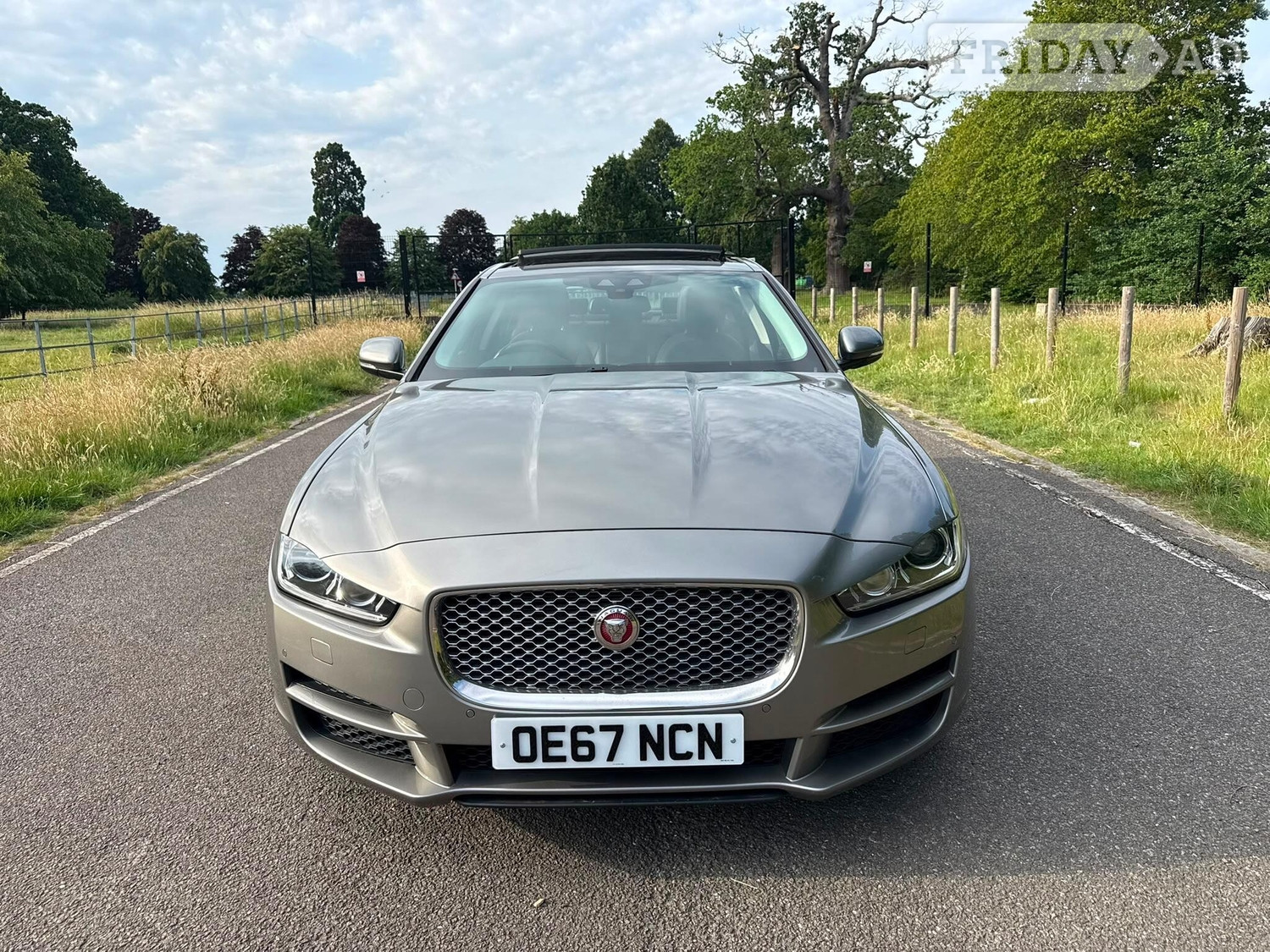 Jaguar XE 2017 - Cars in Hayes