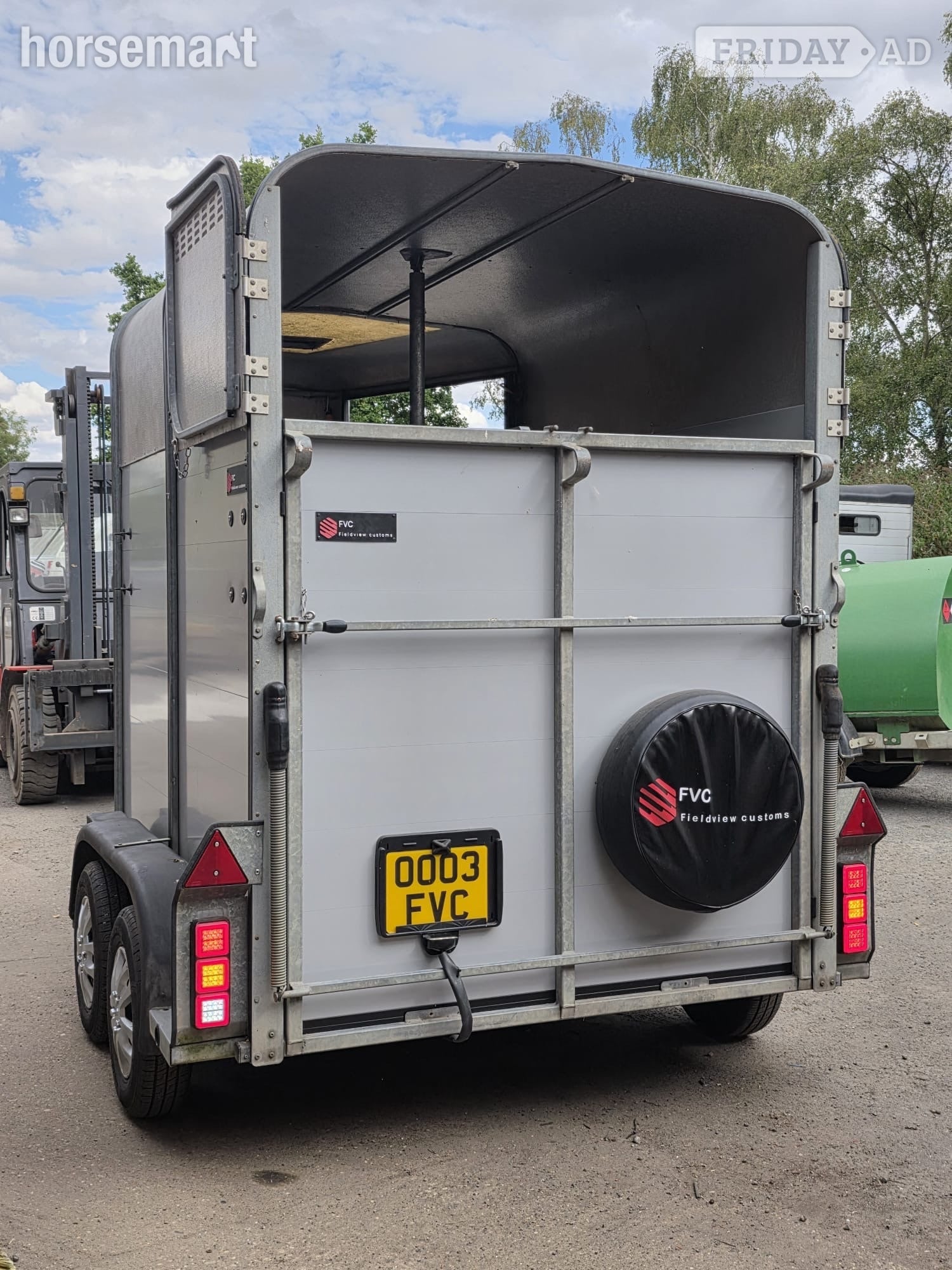 Ifor Williams HB505  Horse Trailer - Trailers & Horseboxes in Market Rasen