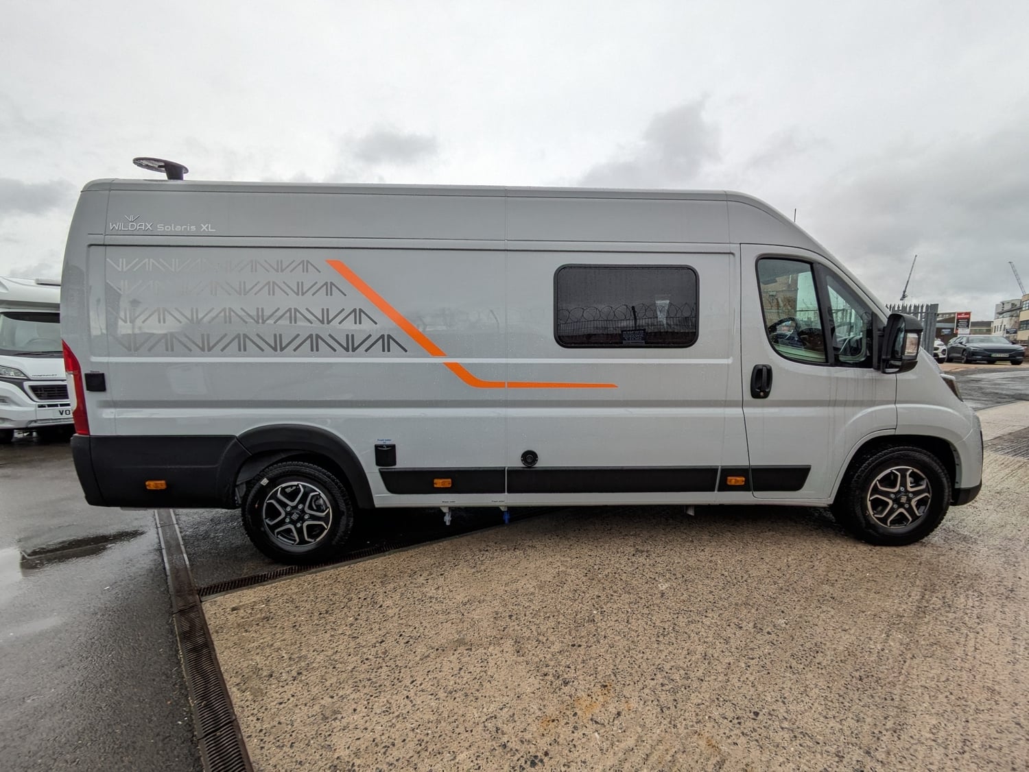 Wildax Solaris XL Bracknell