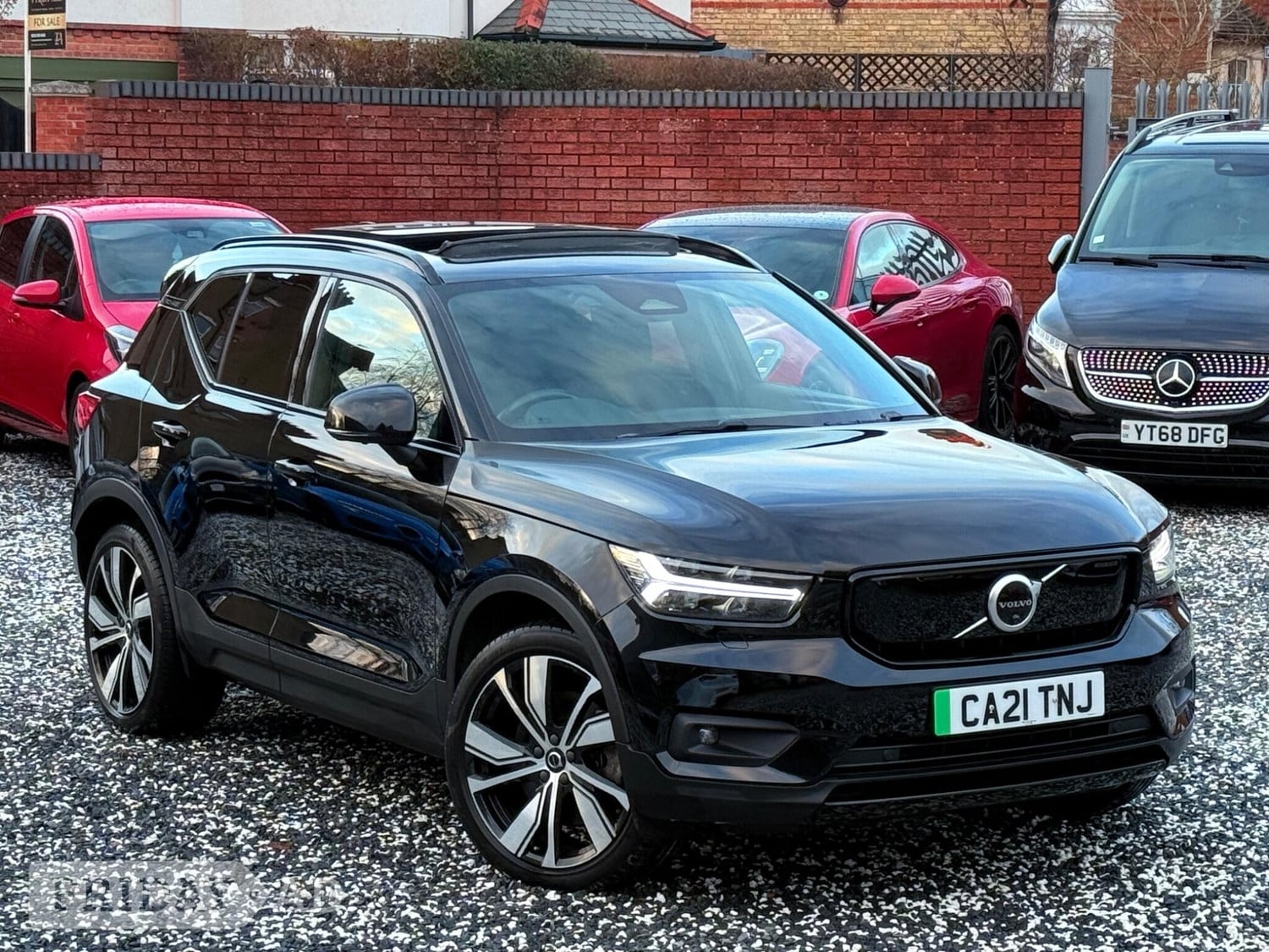 Volvo XC40 2021 in Bedford