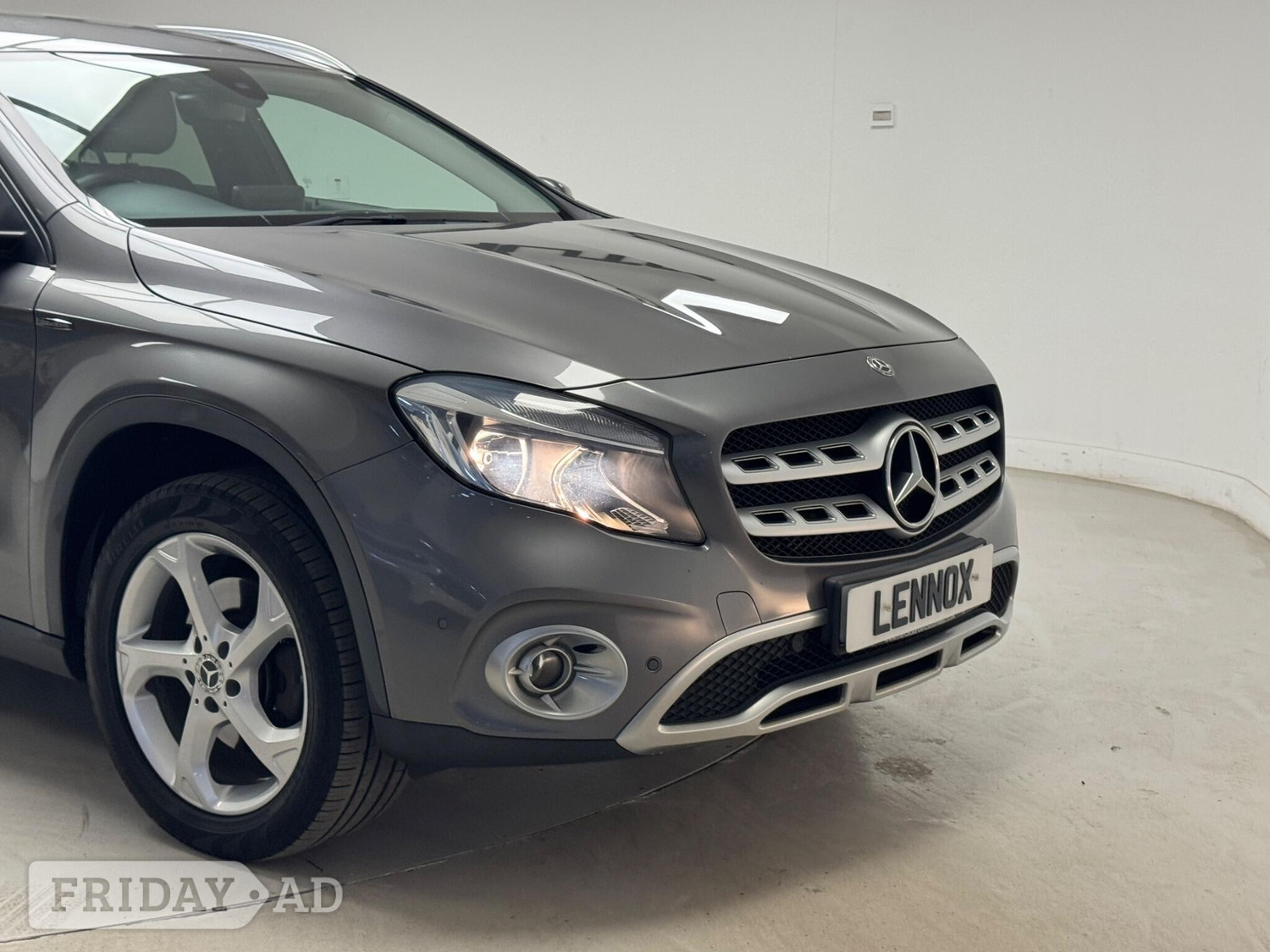 Mercedes-Benz GLA 2018 - Cars
