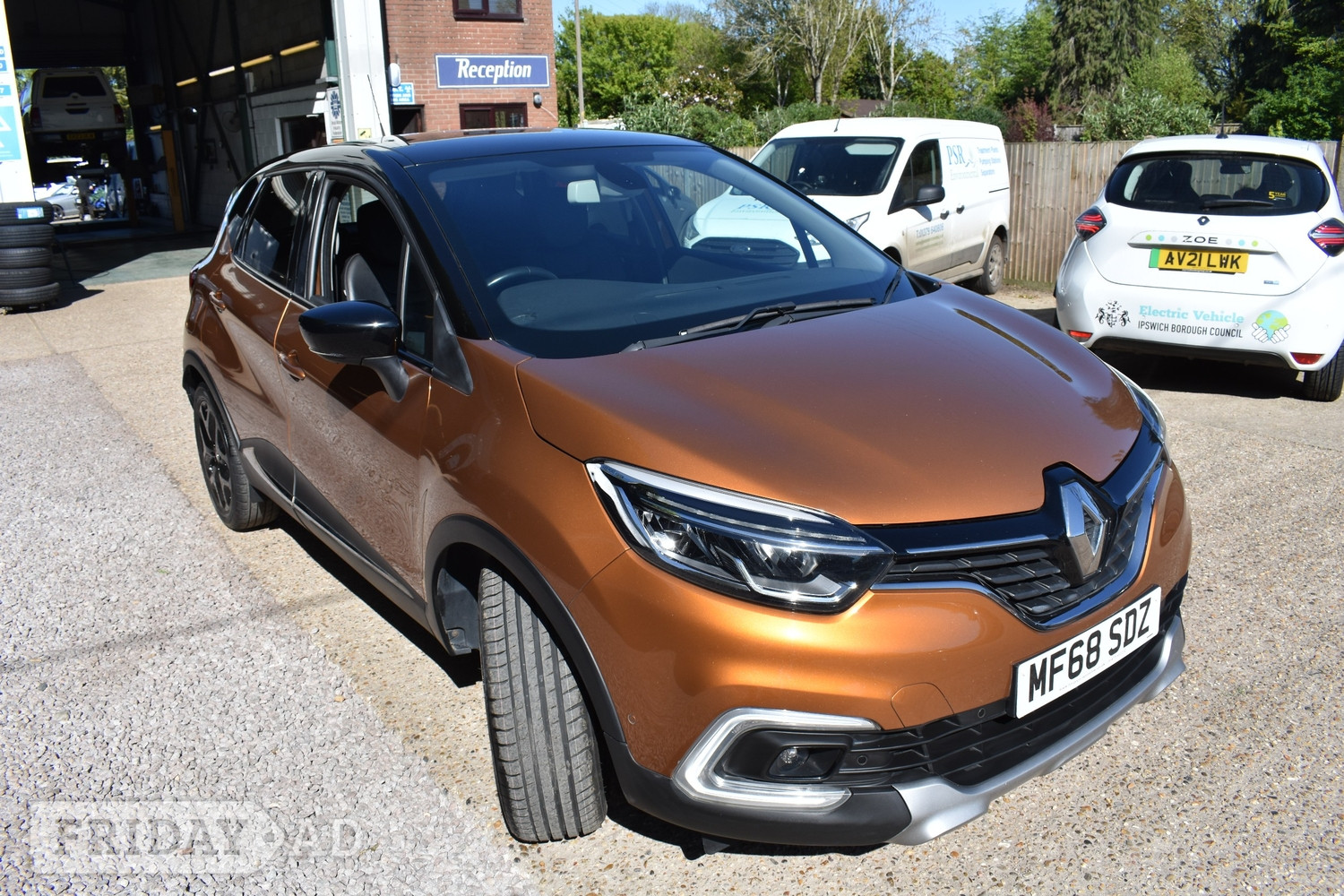 [ berth ]Renault Captur