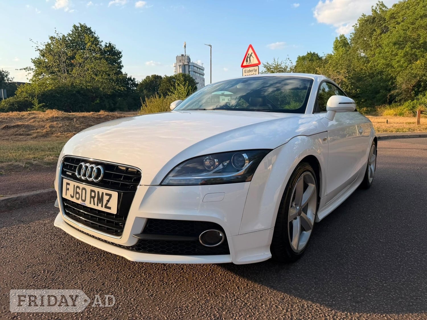 Audi TT 2010 - Cars
