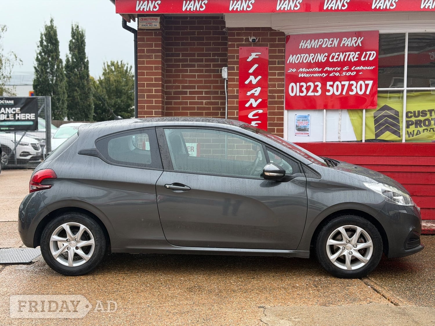 Peugeot 208 Eastbourne