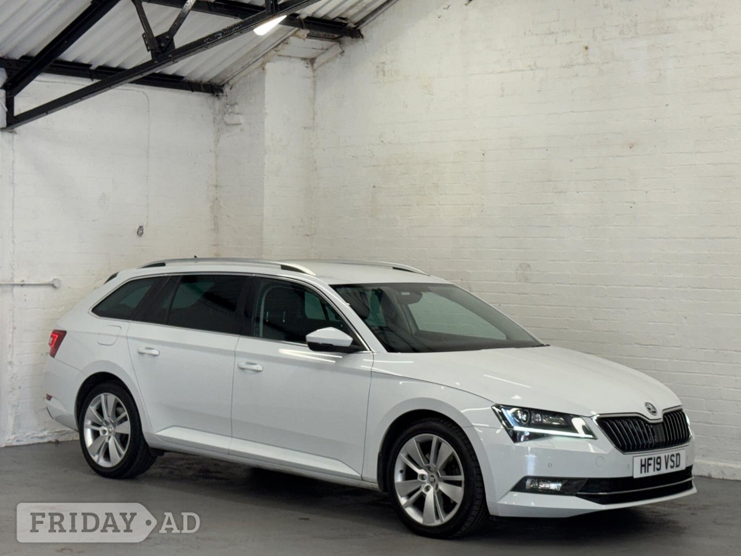 Skoda Superb 2019 - Cars in Birmingham